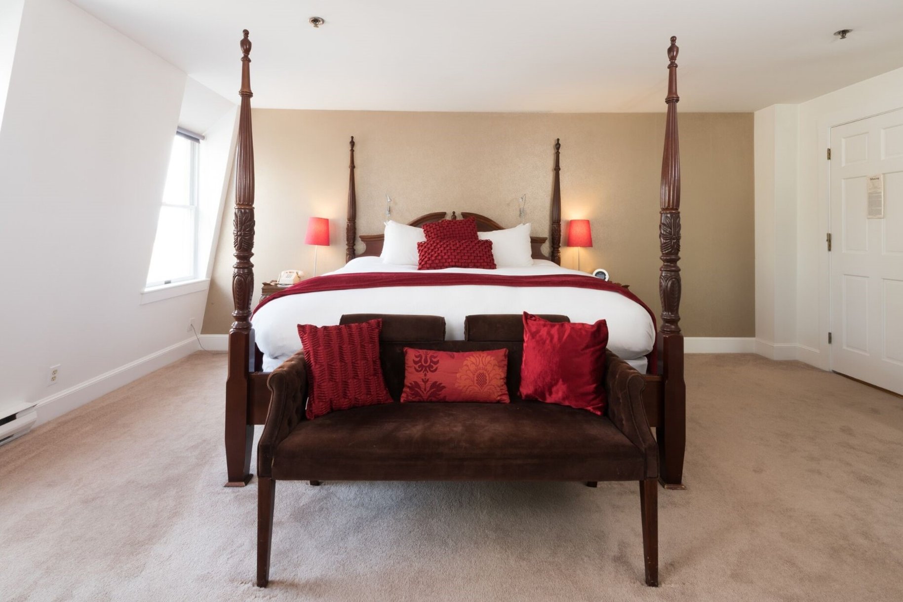 Camden Harbour Inn by null