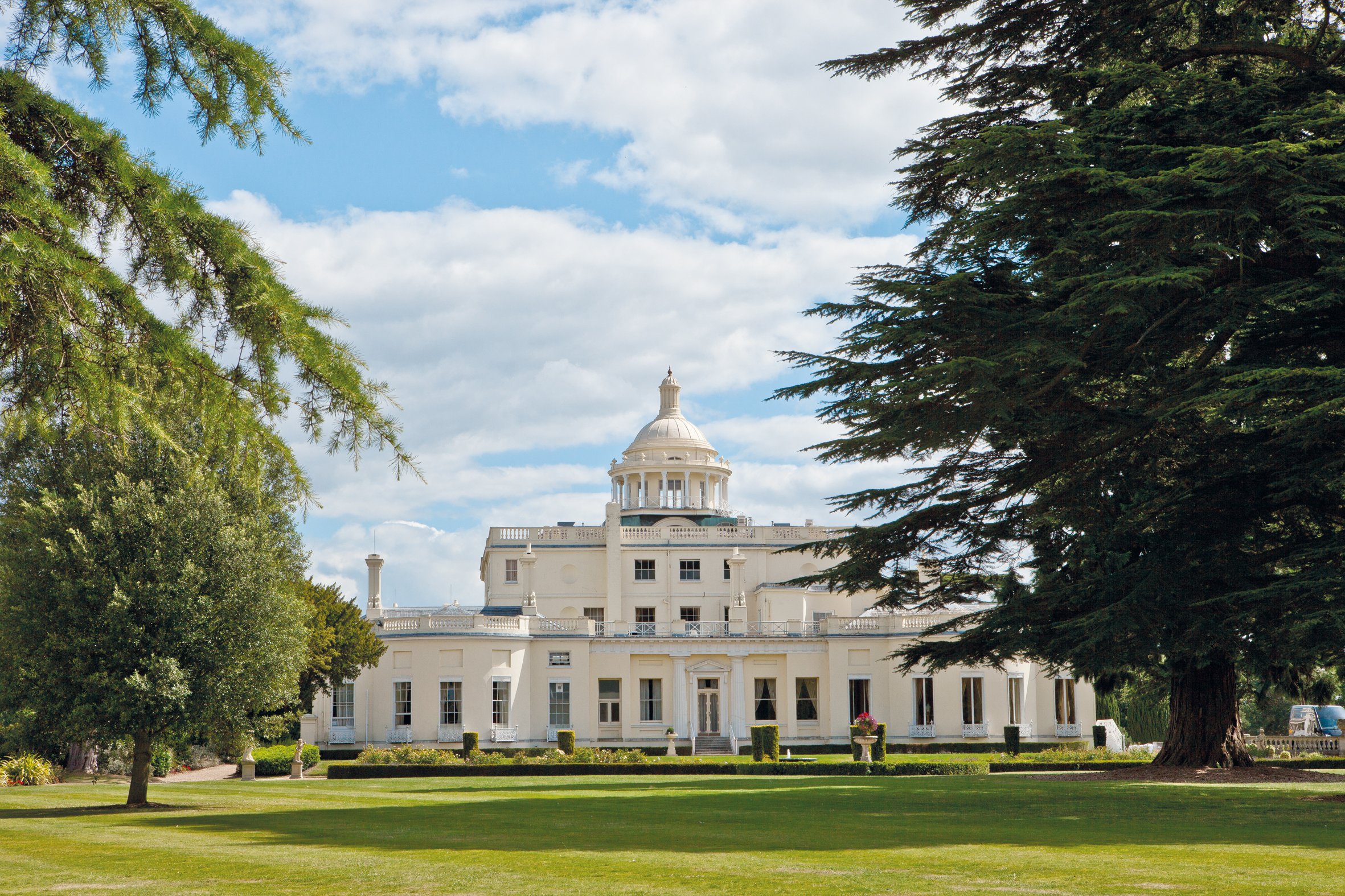 Stoke Park by null