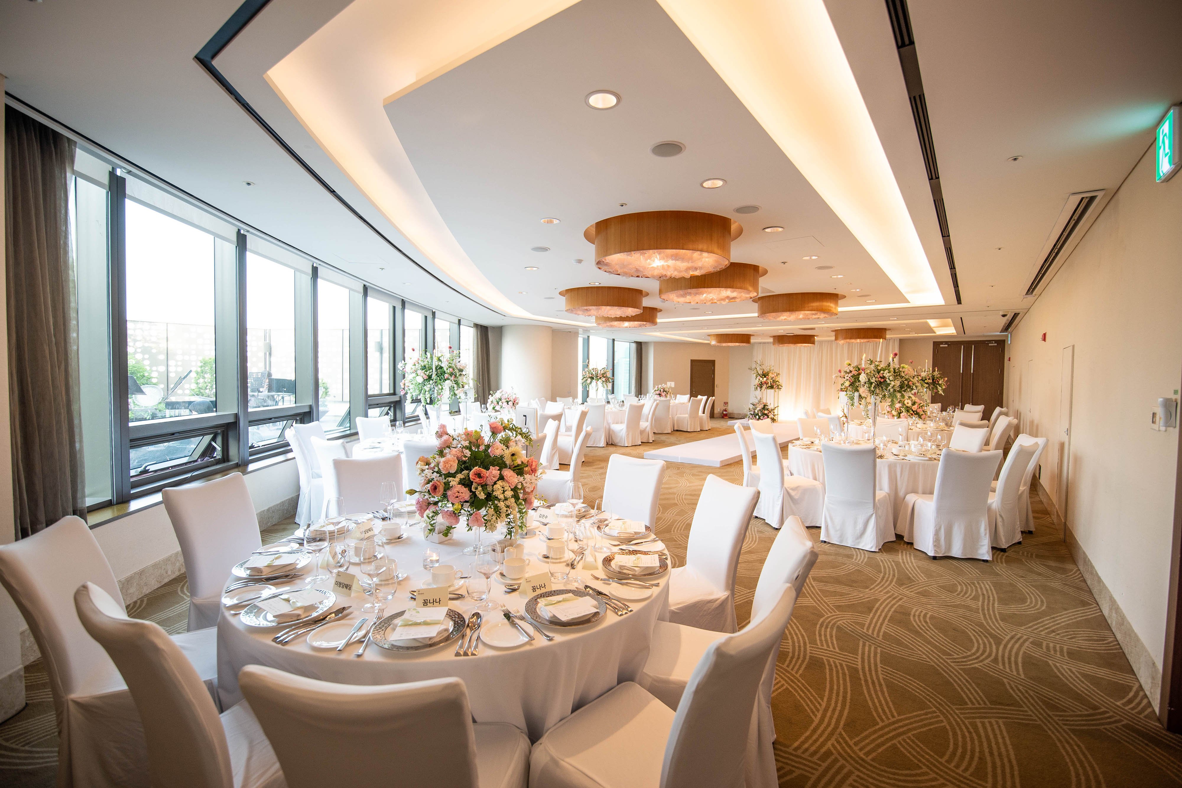 Sheraton Seoul D-Cube City Hotel by null