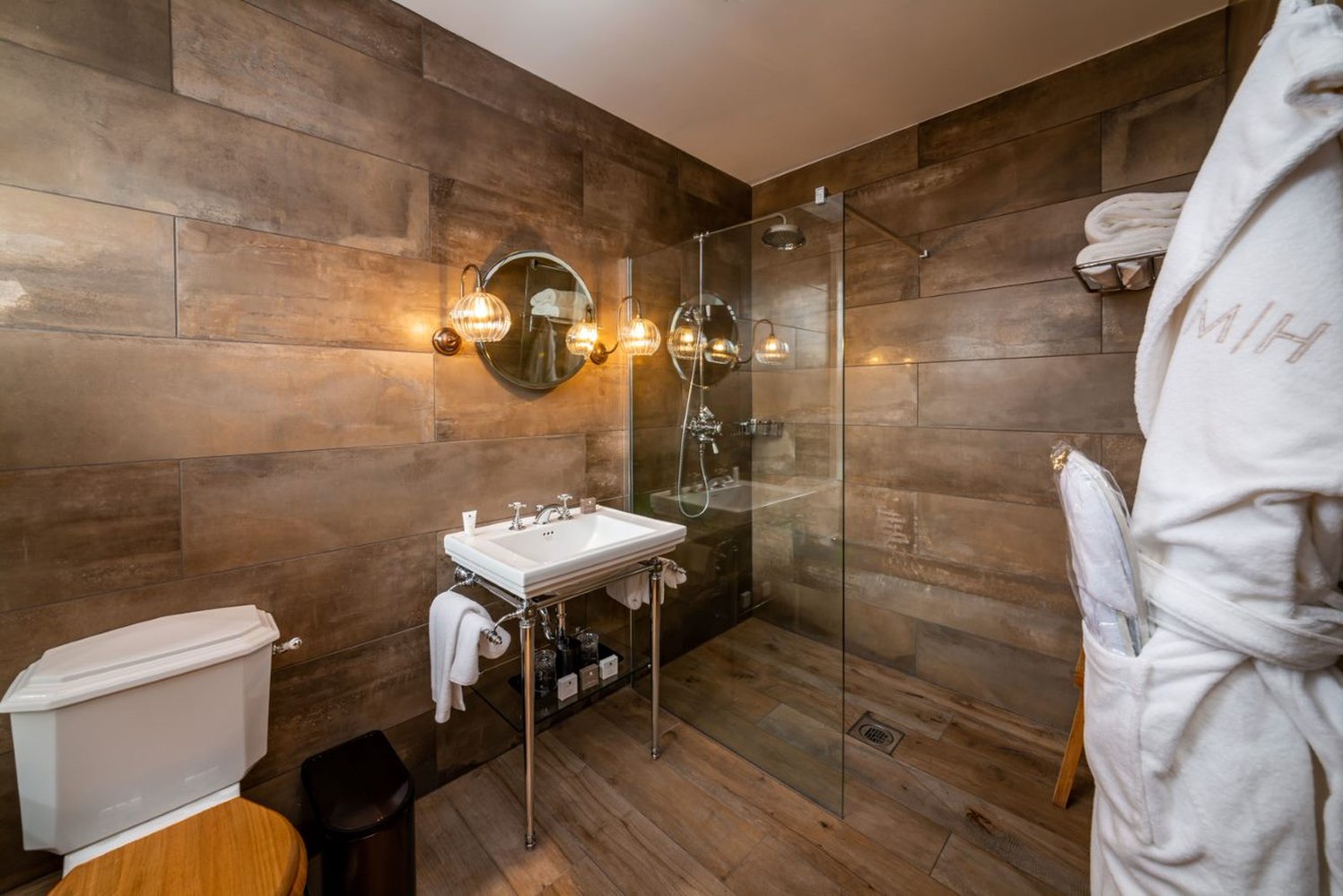 Manor House Lindley by null