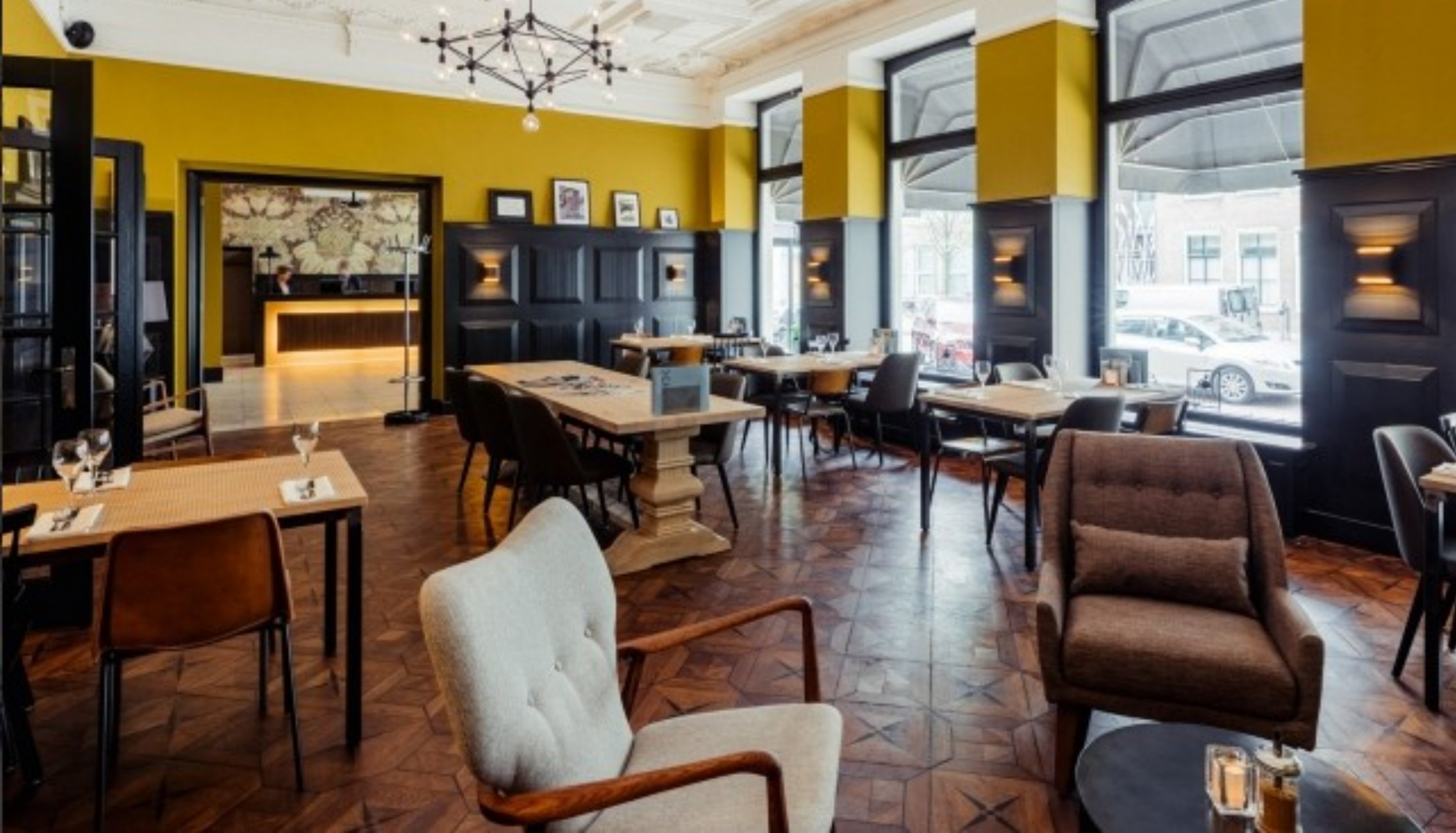 Post-Plaza Hotel & Grand Café by null