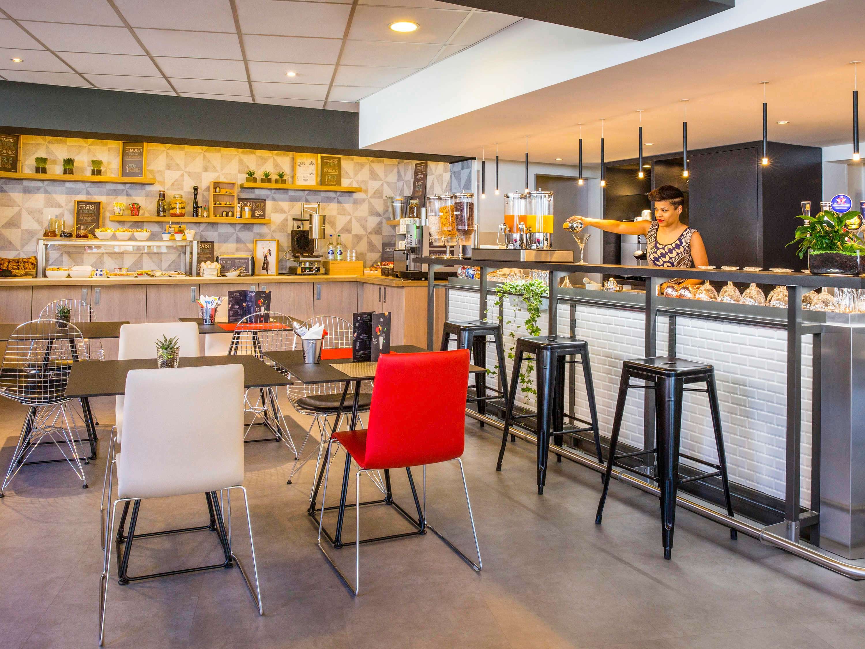 ibis Lausanne Centre by null