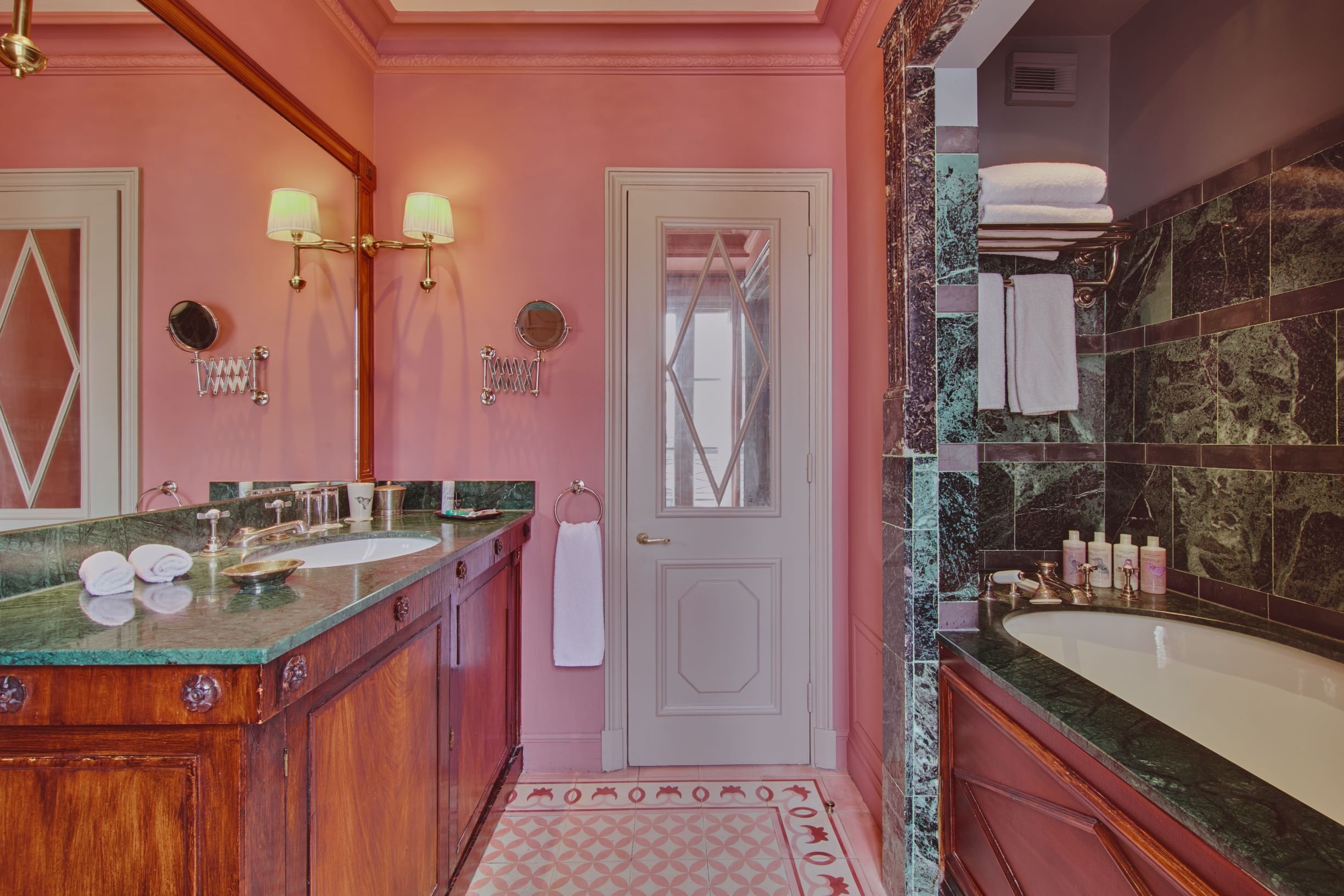 L'Hôtel | A Curious Group of Hotels by null