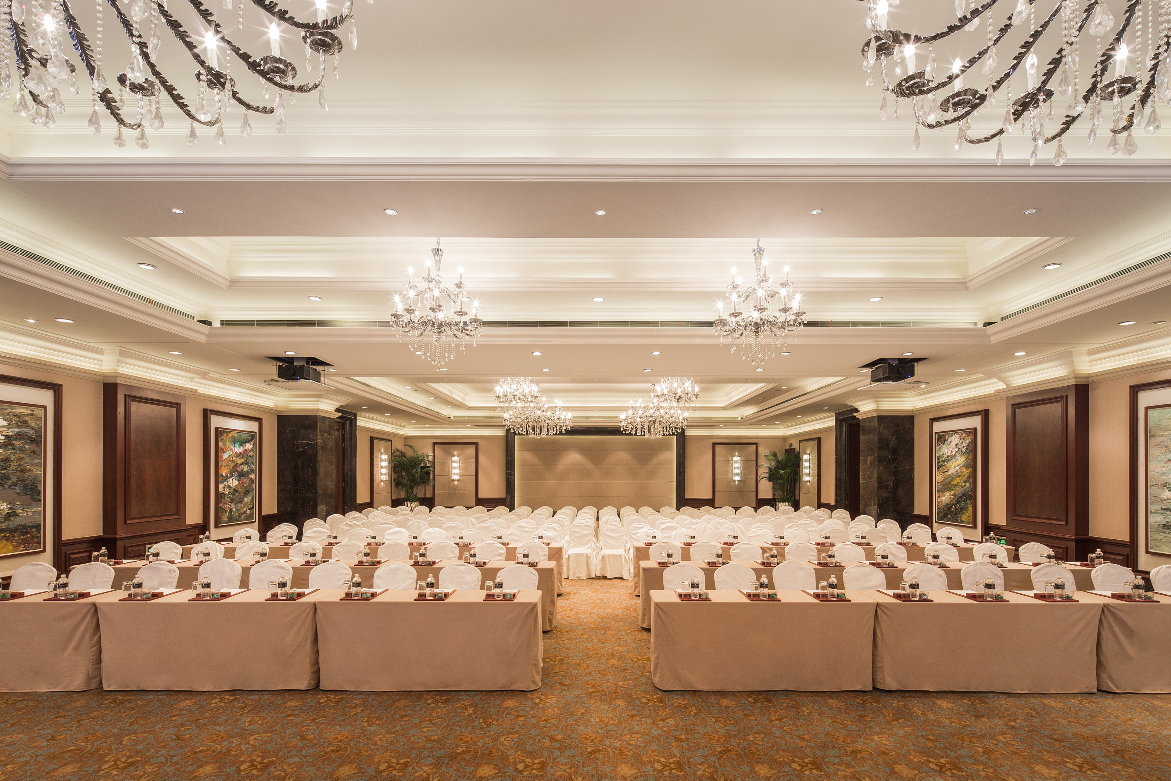 InterContinental Shanghai Ruijin by null