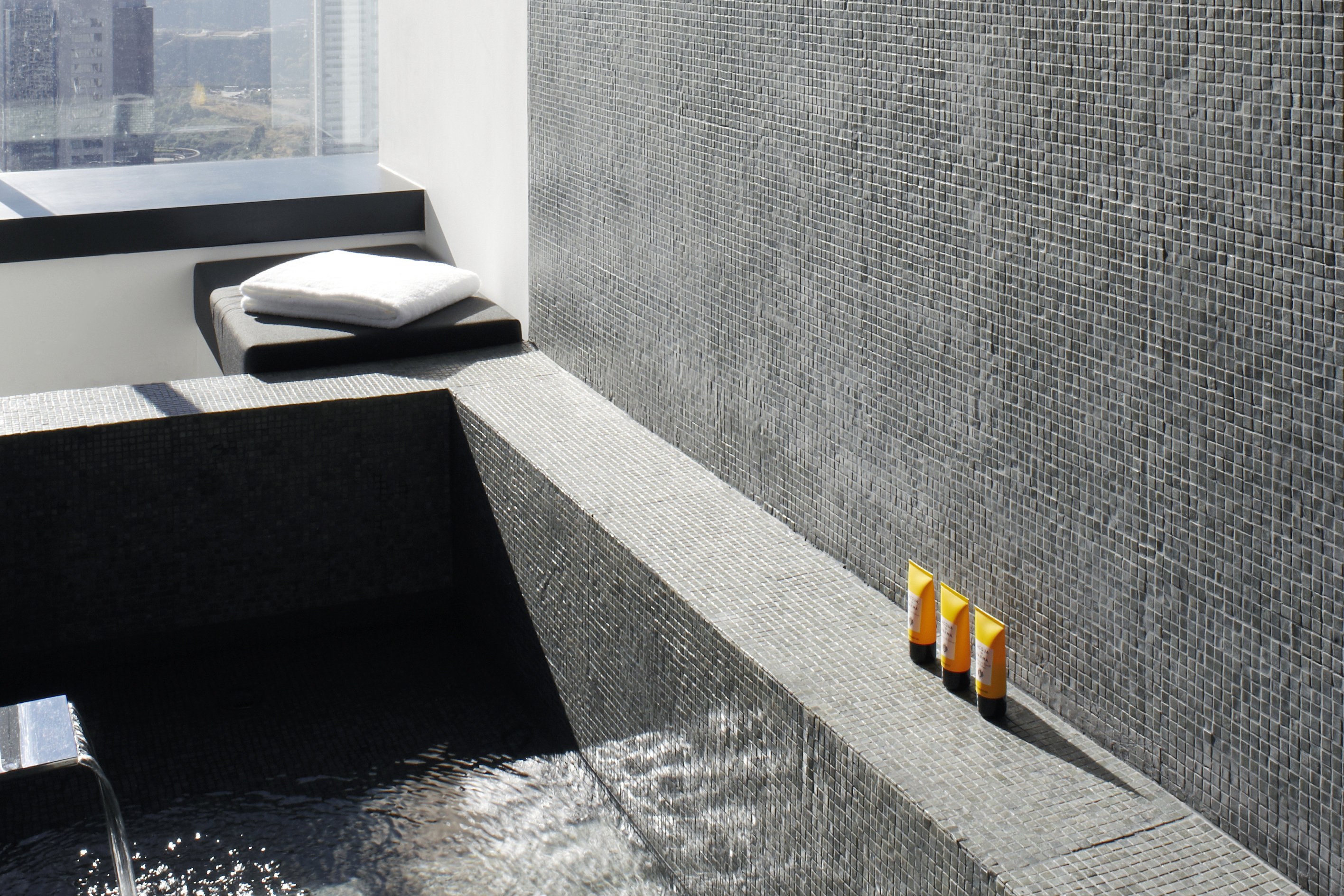 Hotel Distrito Capital by null