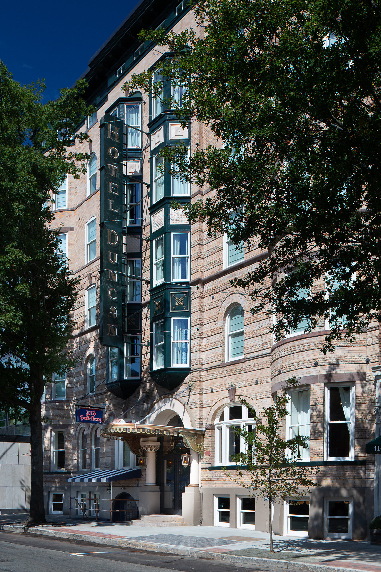 Graduate by Hilton New Haven by null