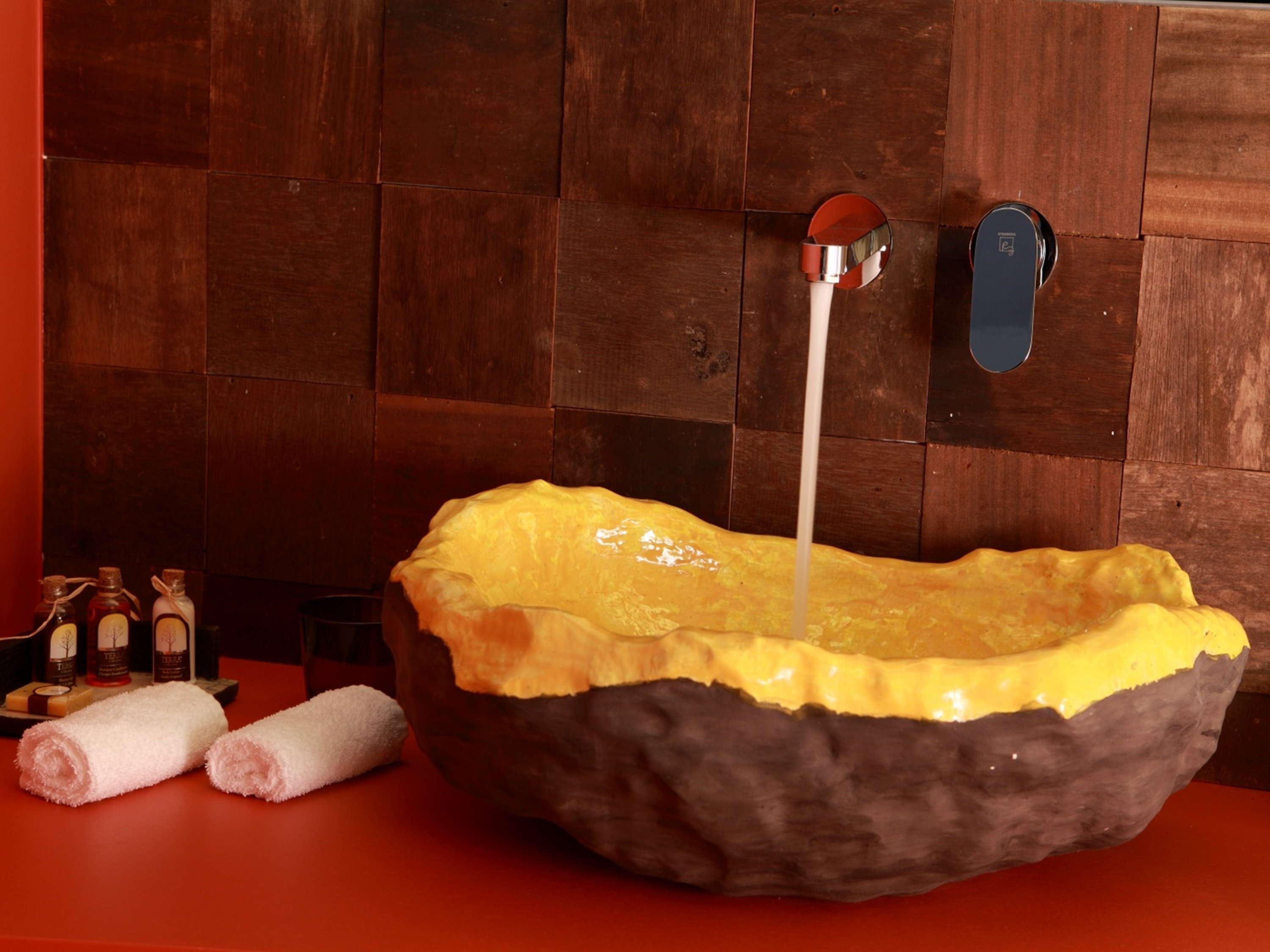 The Seven Hotel by null