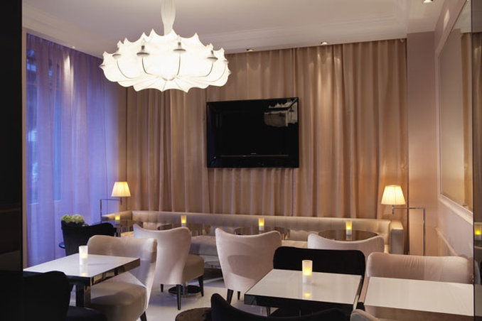 First Hotel by null