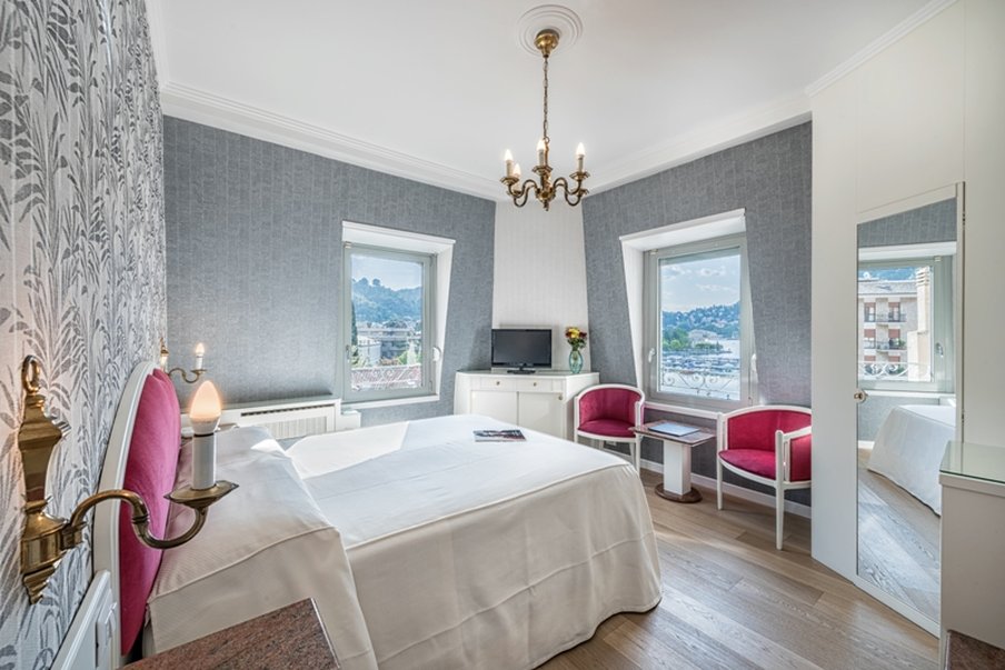 Hotel Metropole Suisse by null