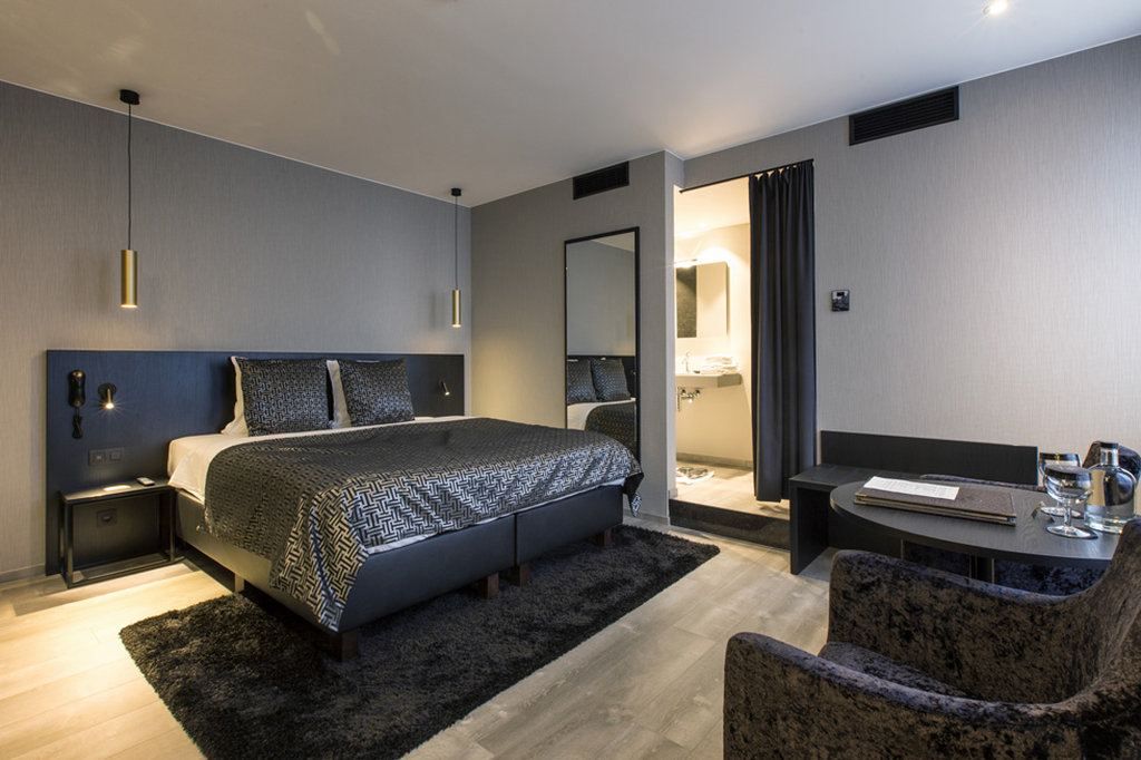 Hotel Harmony by null