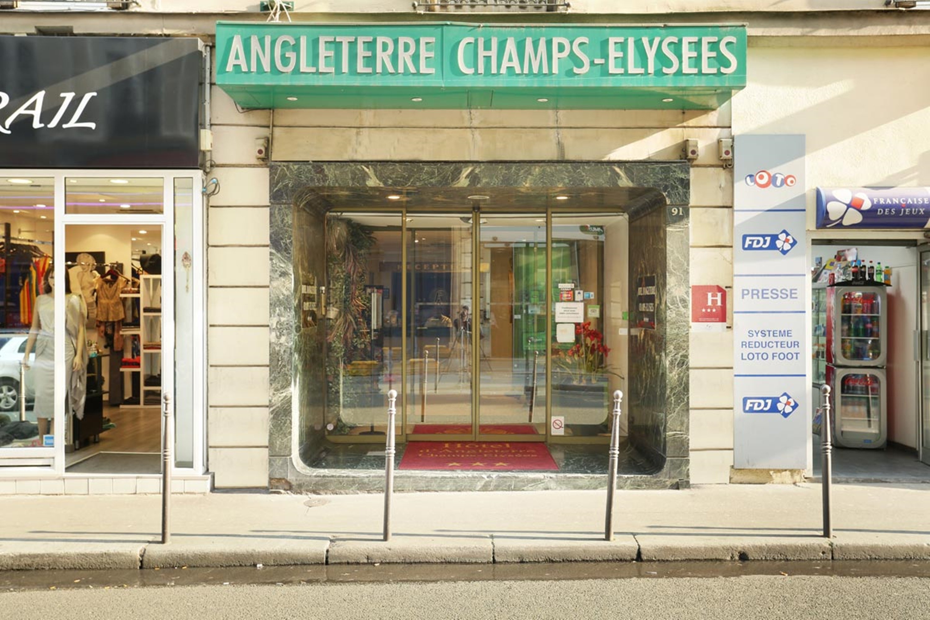 Hôtel d'Angleterre Champs-Elysées by null