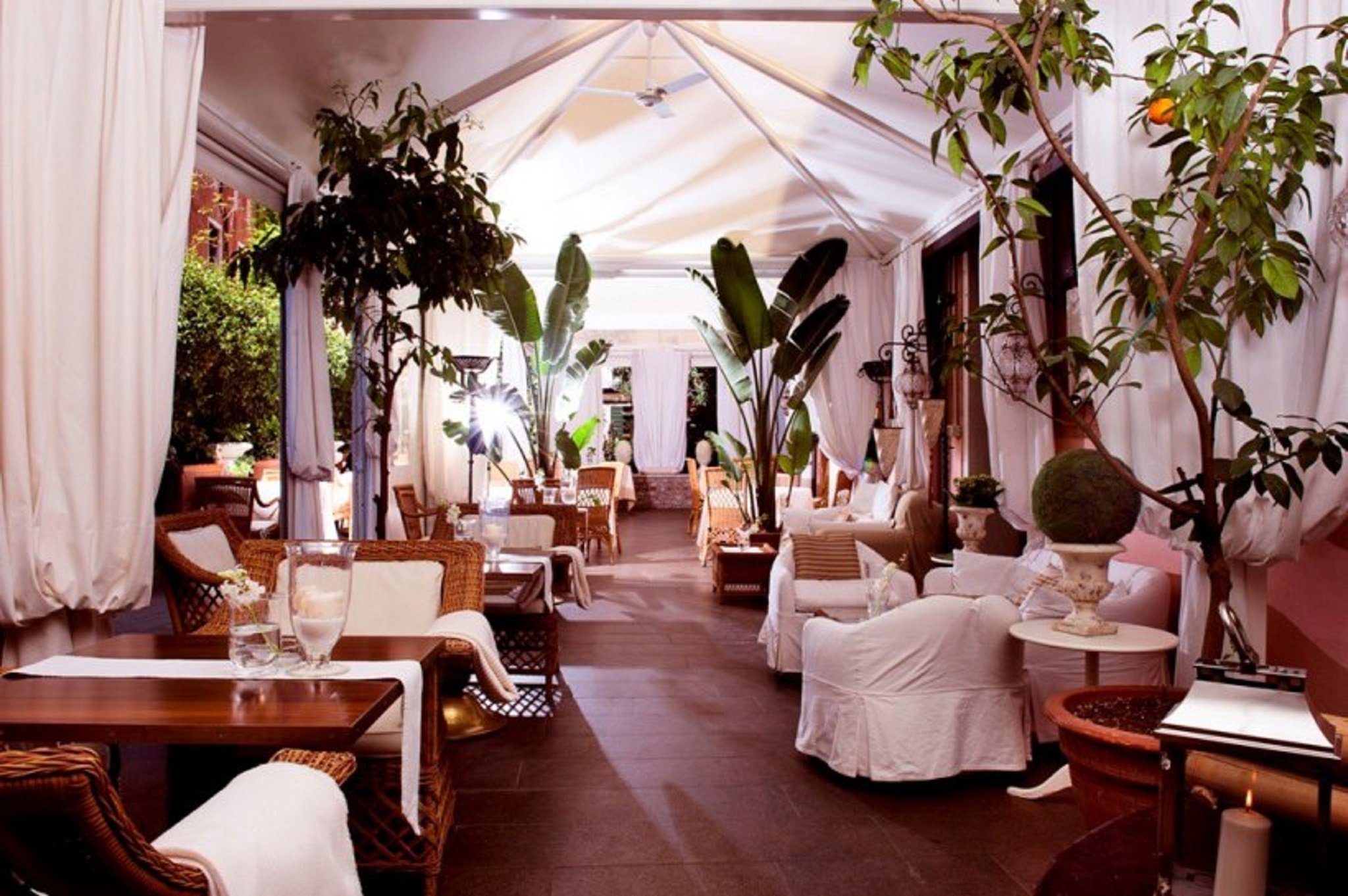 Hotel Metropole by null