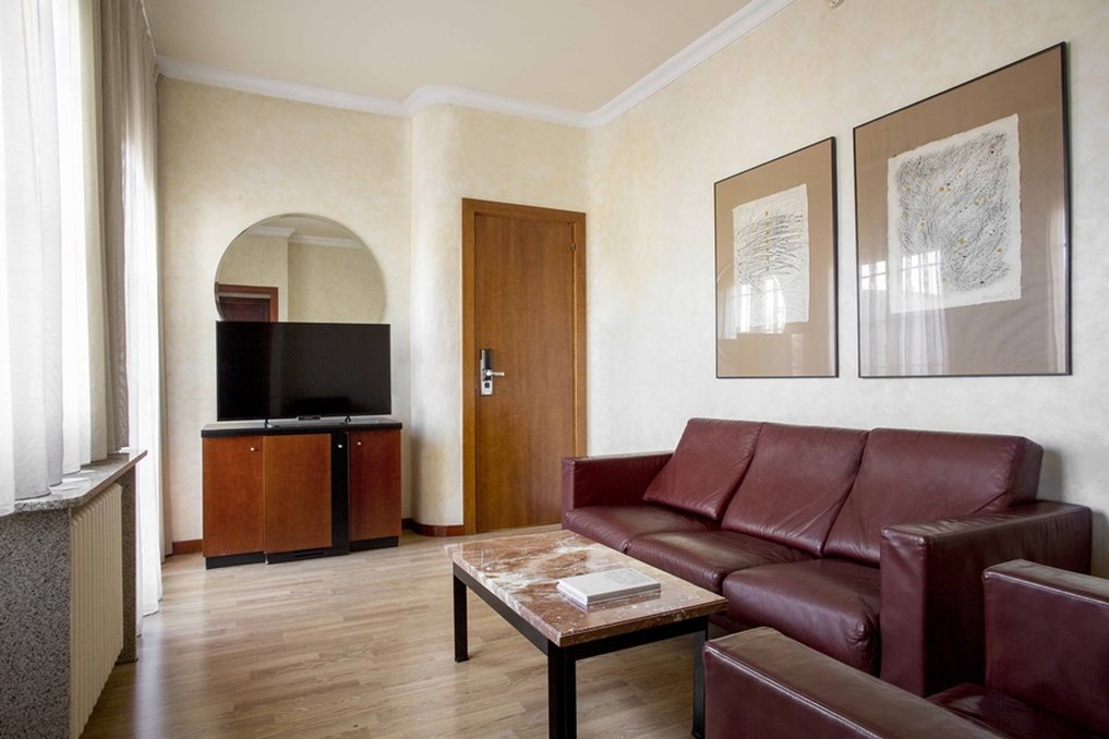 Hotel Astoria by null