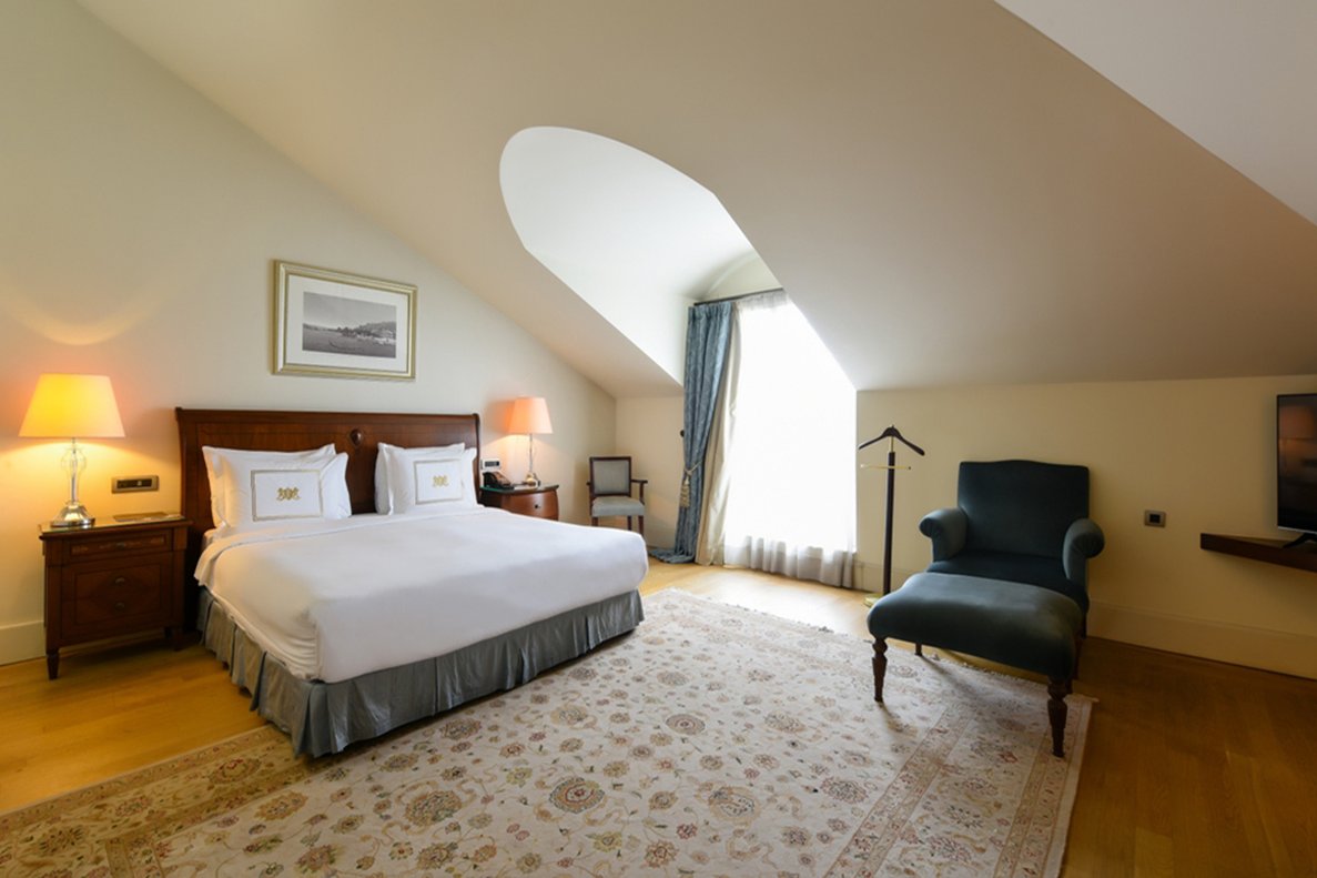 Pera Palace Hotel by null