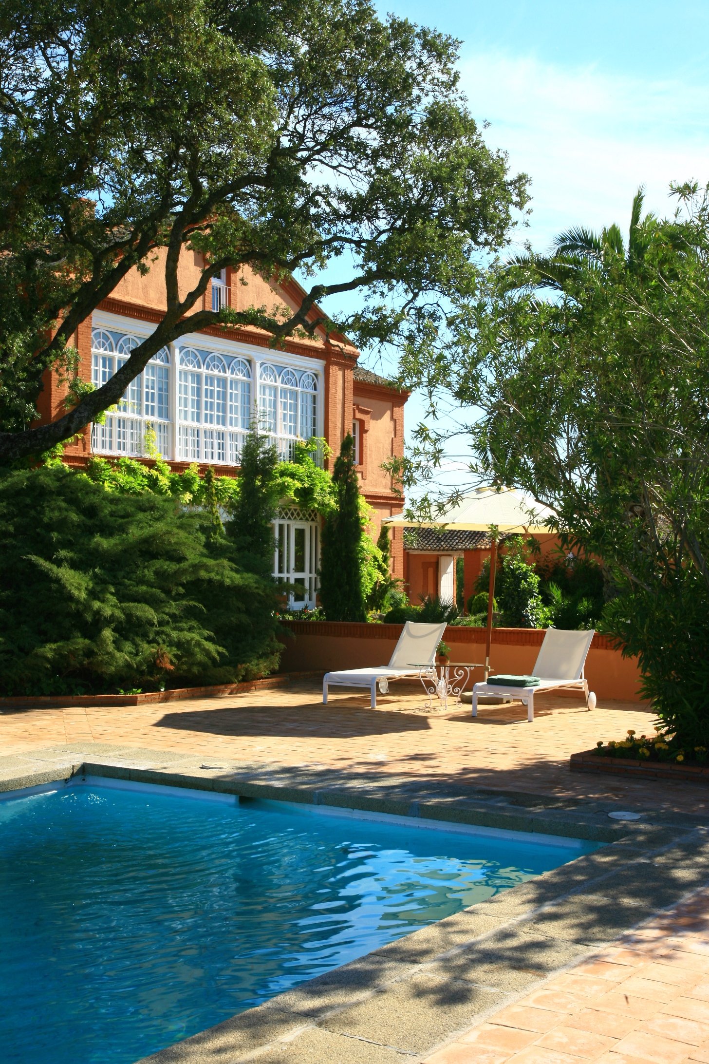 Hotel Valdepalacios y Restaurante Tierra by null