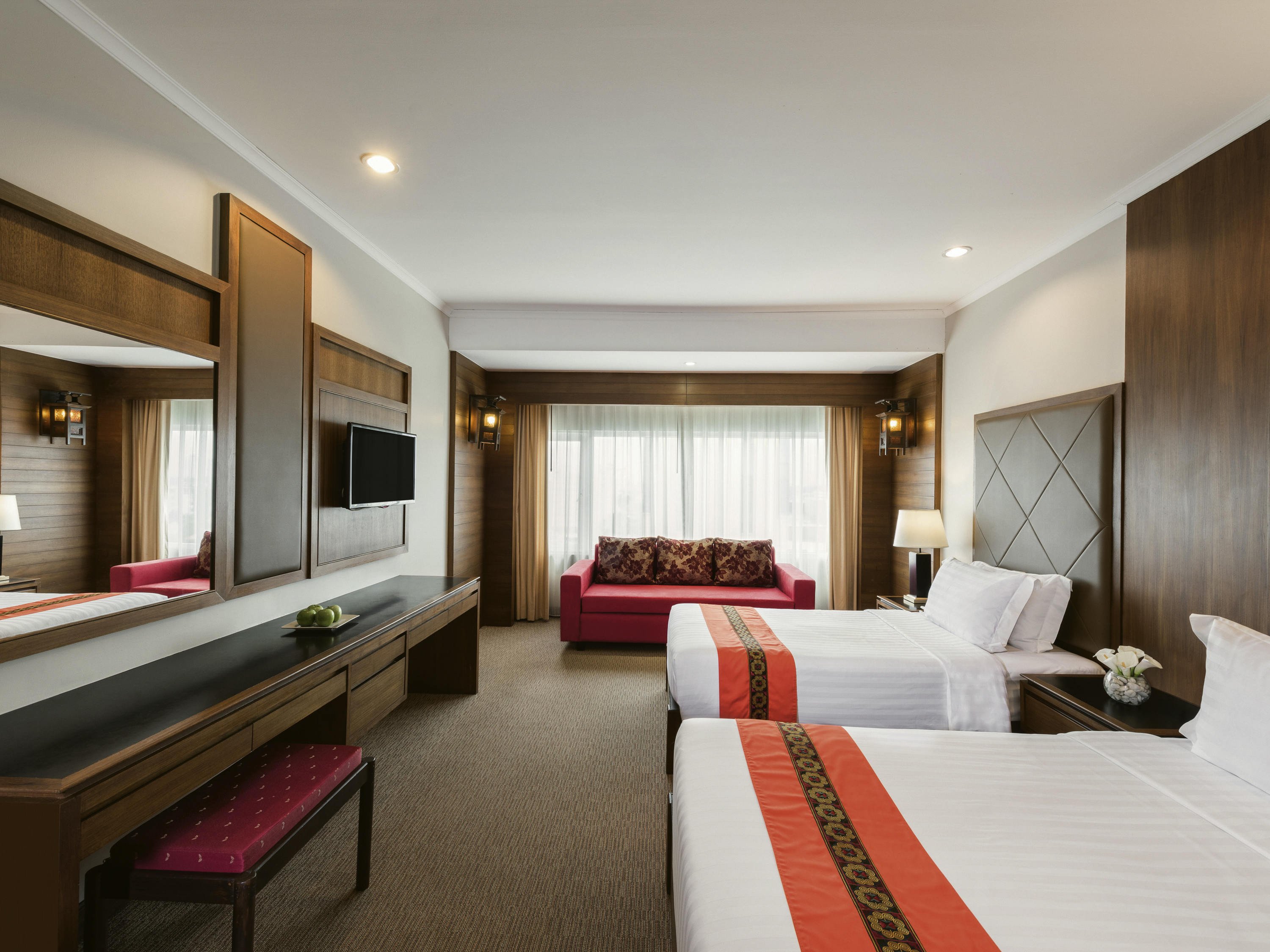 Mövenpick Suriwongse Chiang Mai by null