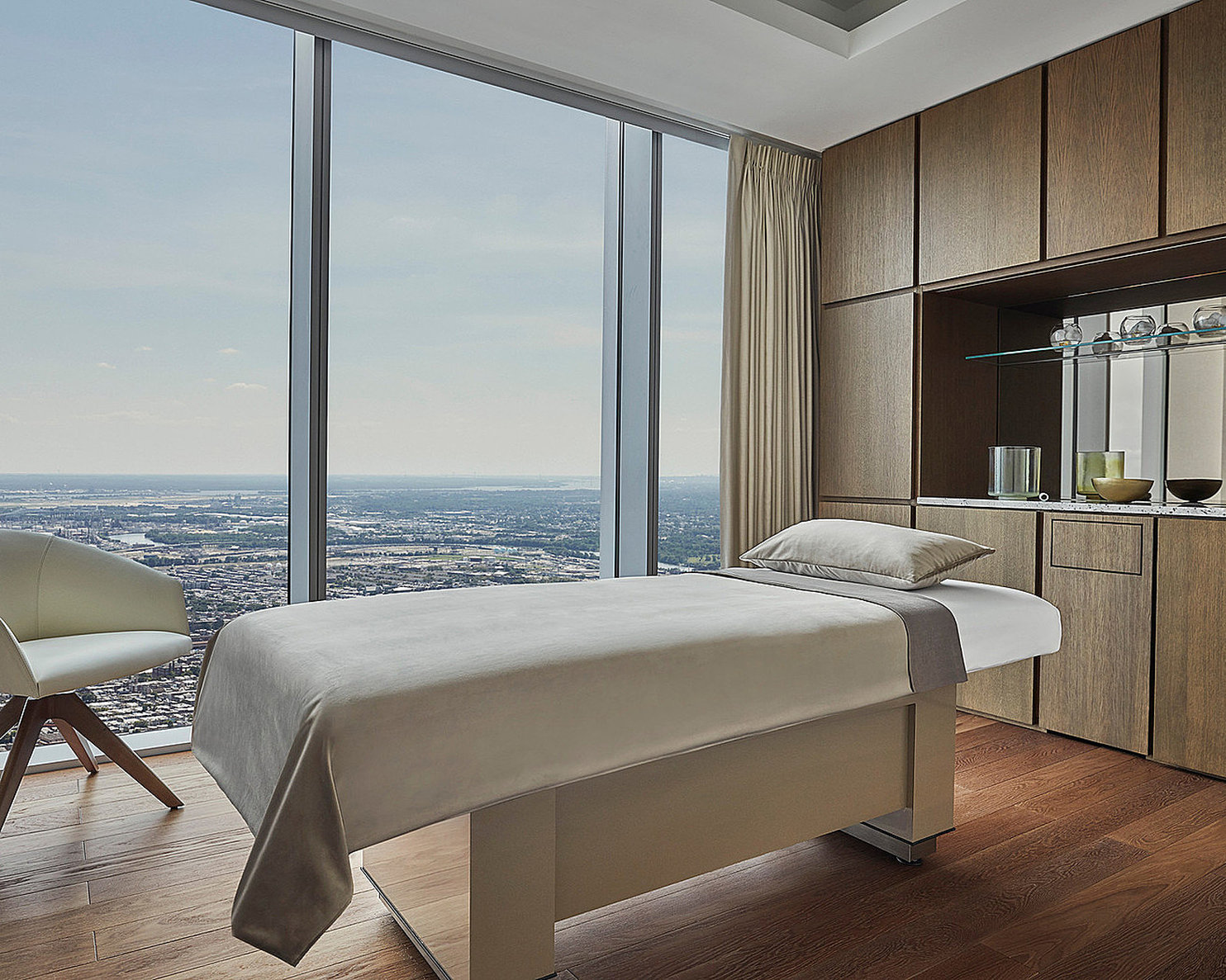 Four Seasons Hotel Philadelphia at Comcast Center by null