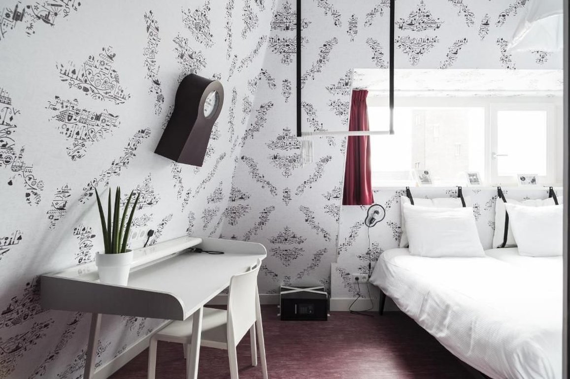Kaboom Hotel by null