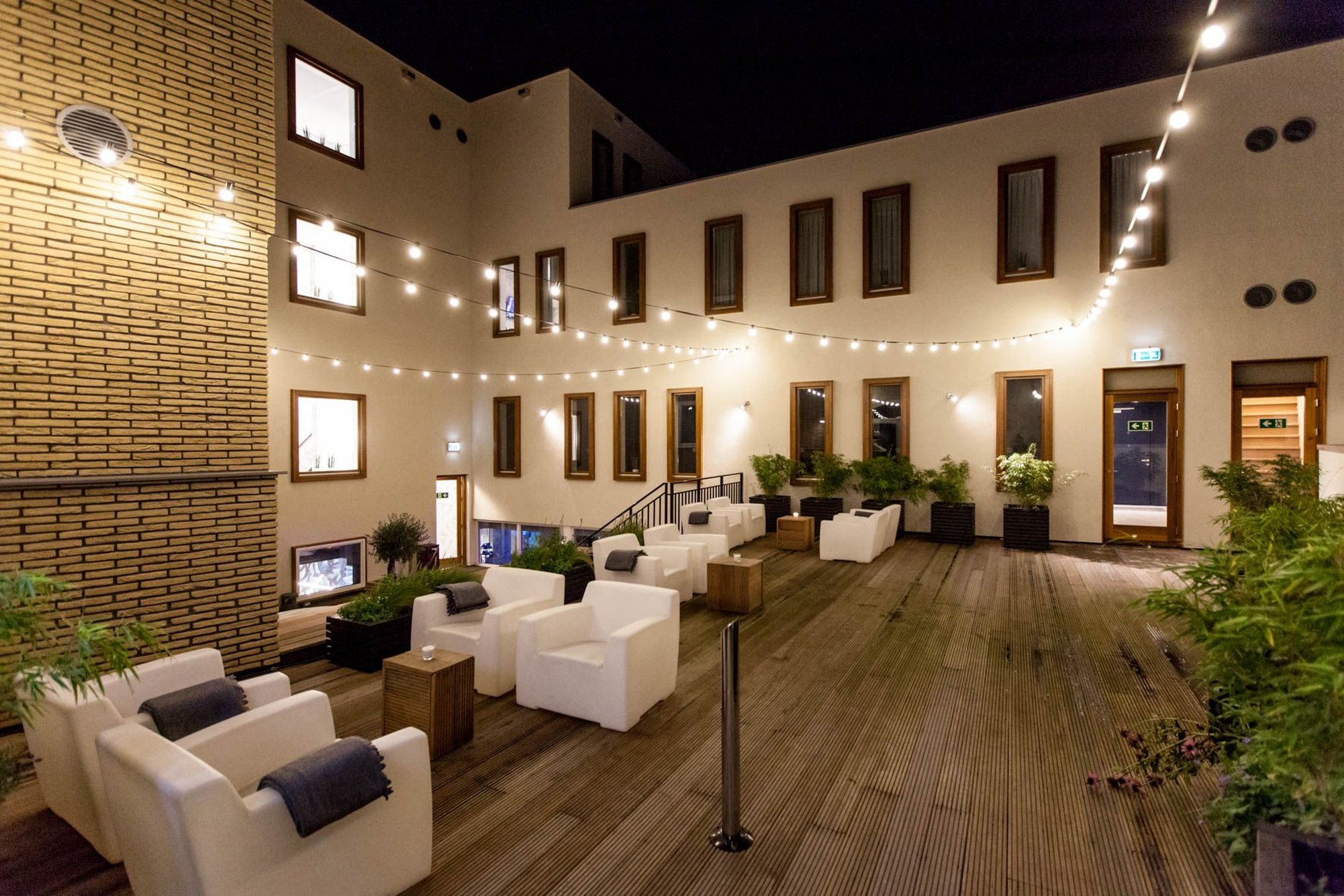 Kaboom Hotel by null