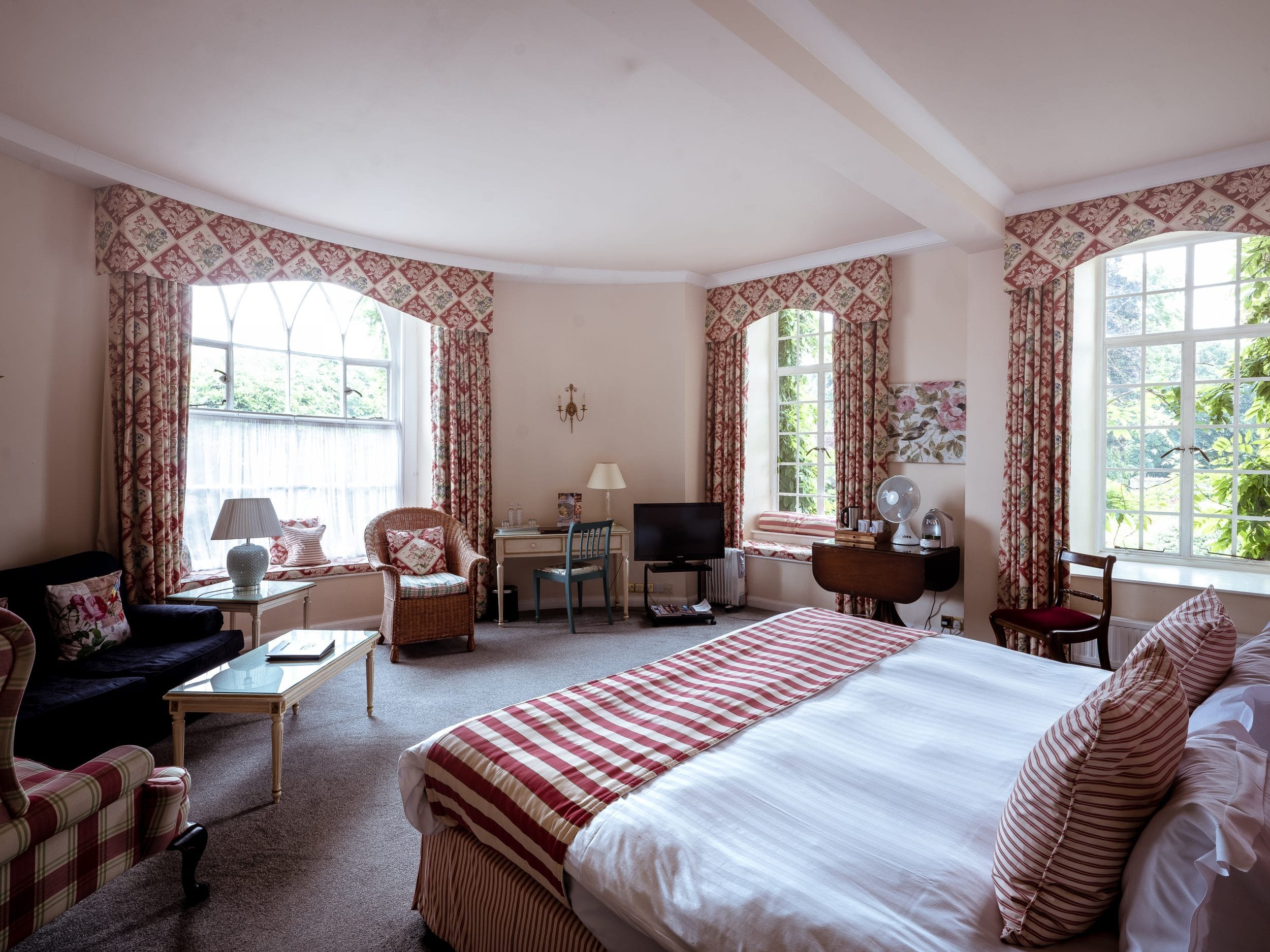 The Castle Hotel by null