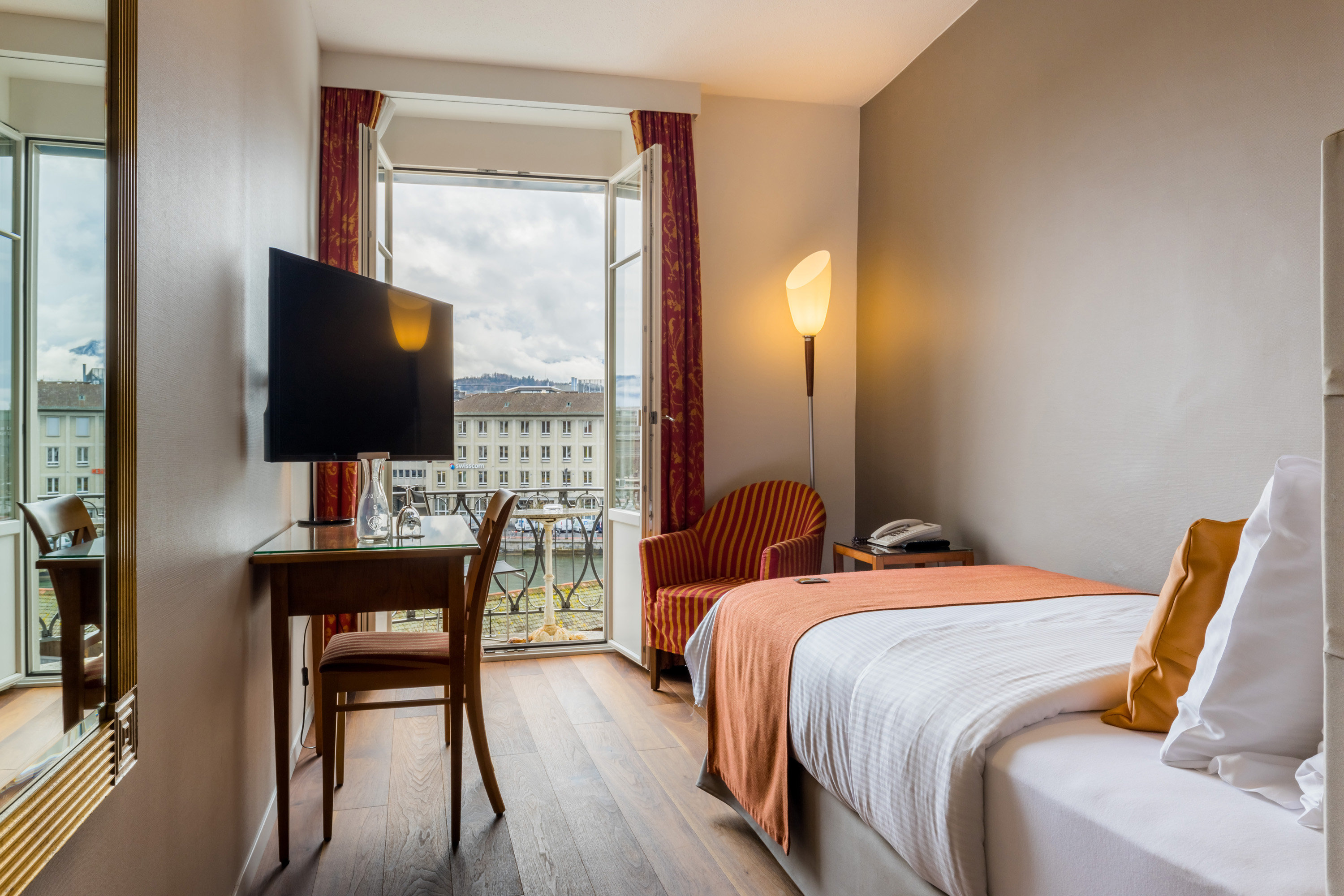 Hotel Des Alpes by null