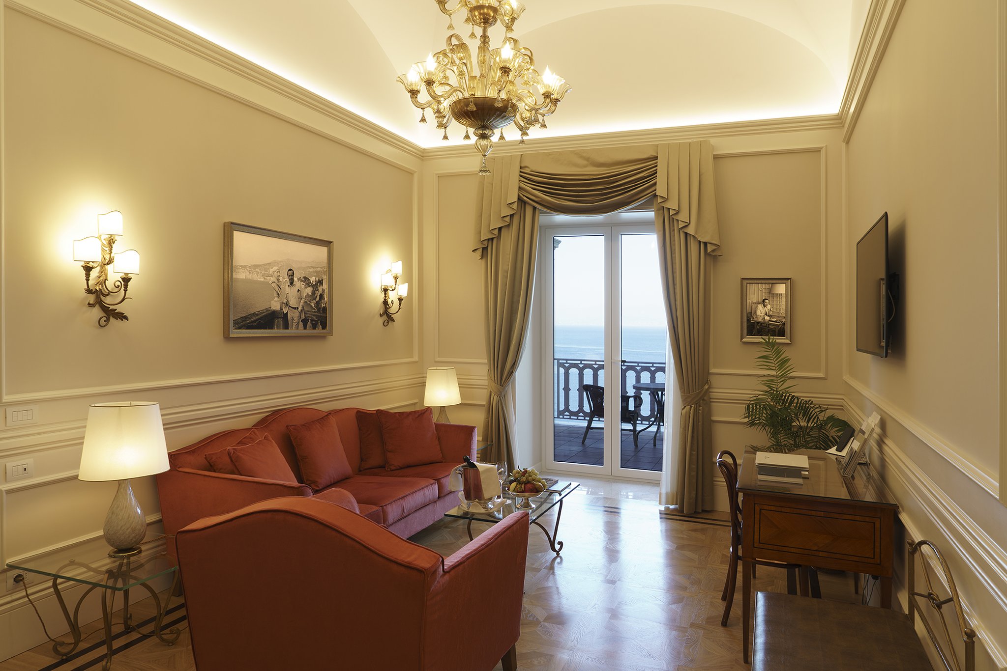 Grand Hotel Excelsior Vittoria by null