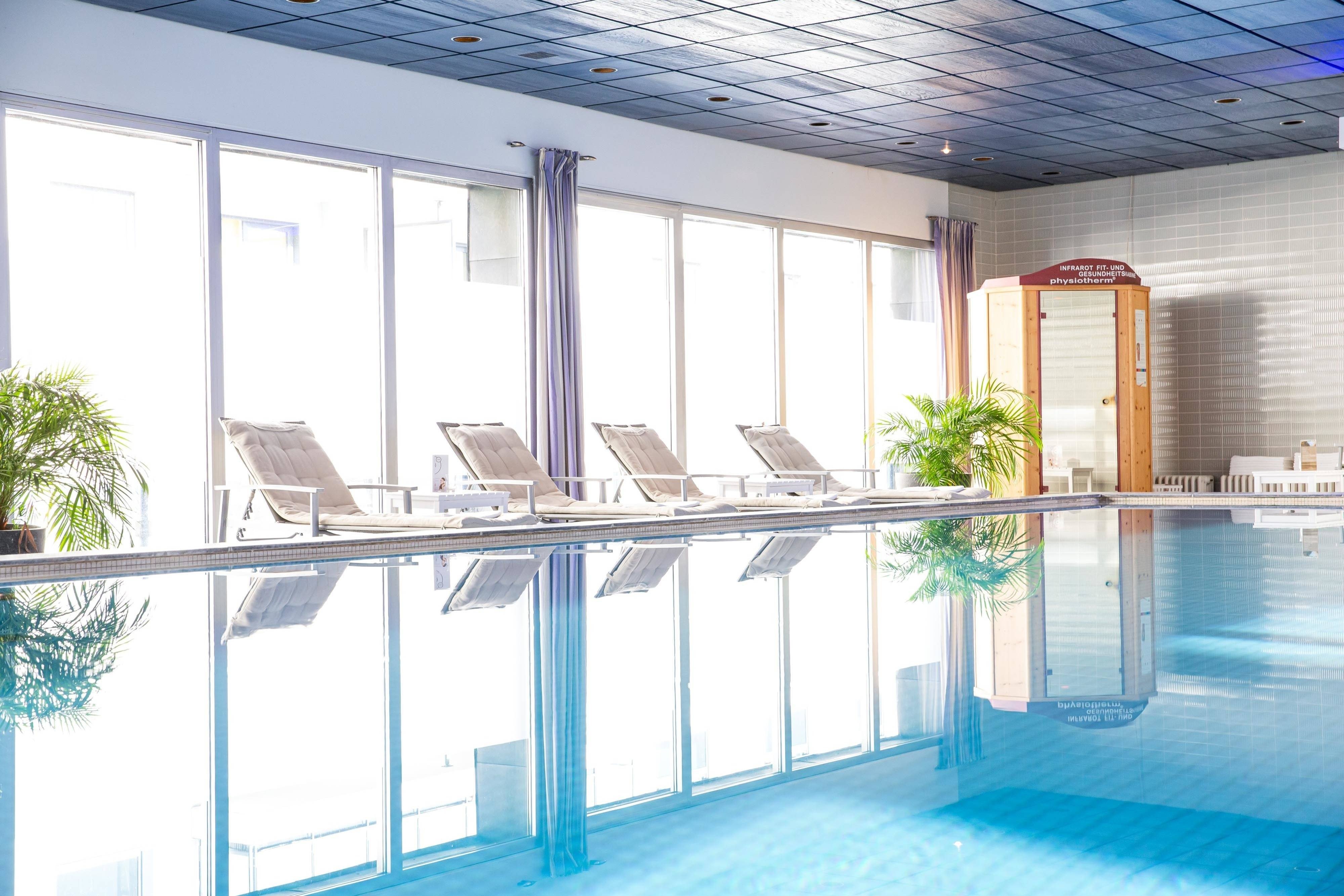 Hotel Atlantic Hamburg, Autograph Collection by null