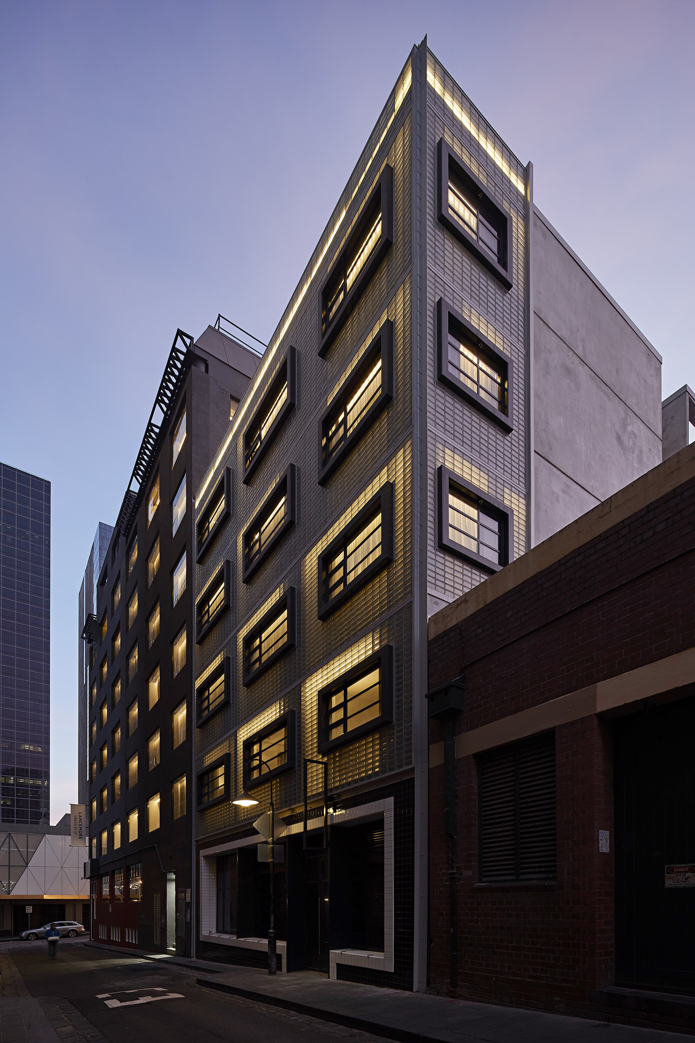Lancemore Crossley St. by null