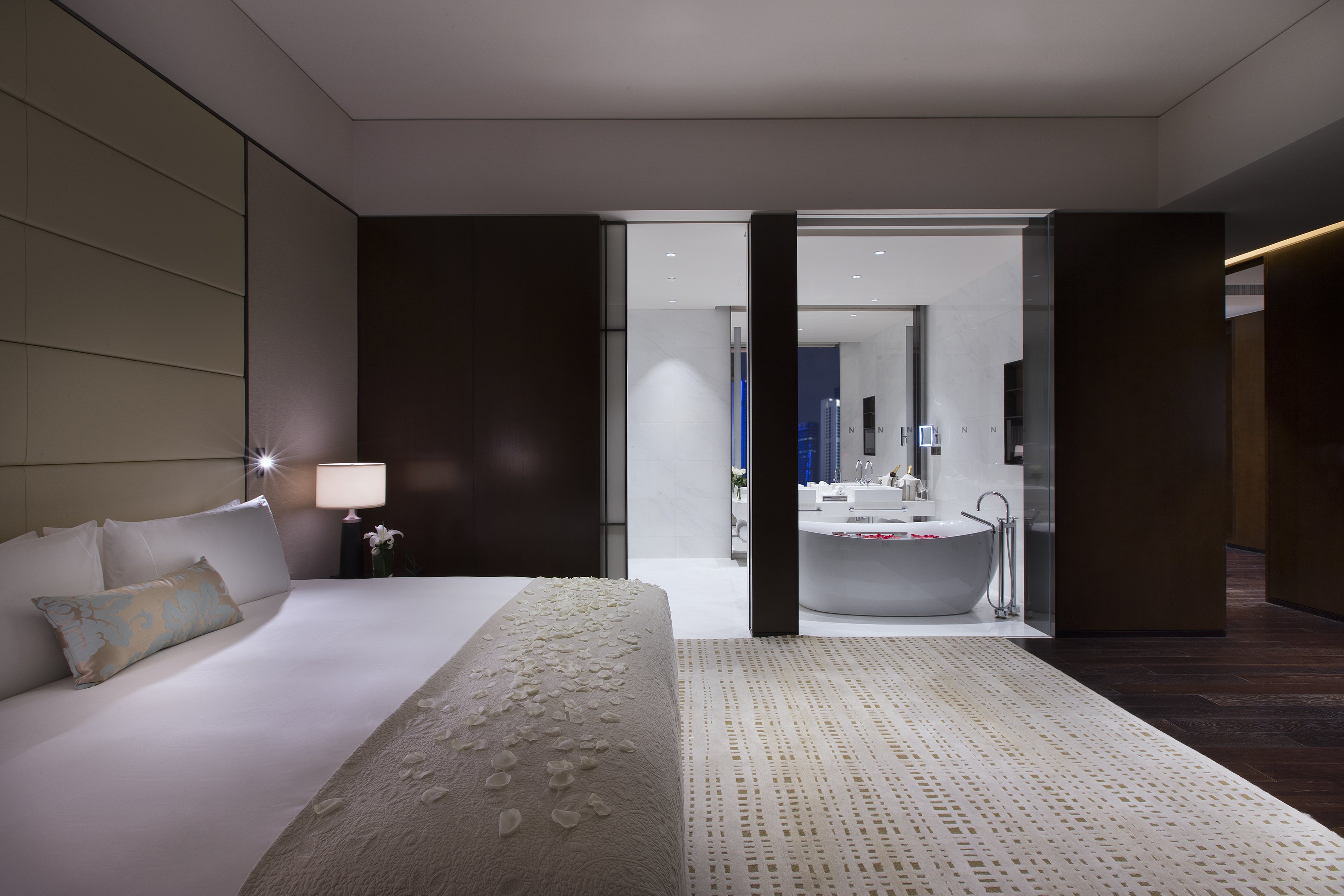 Niccolo Chengdu by null