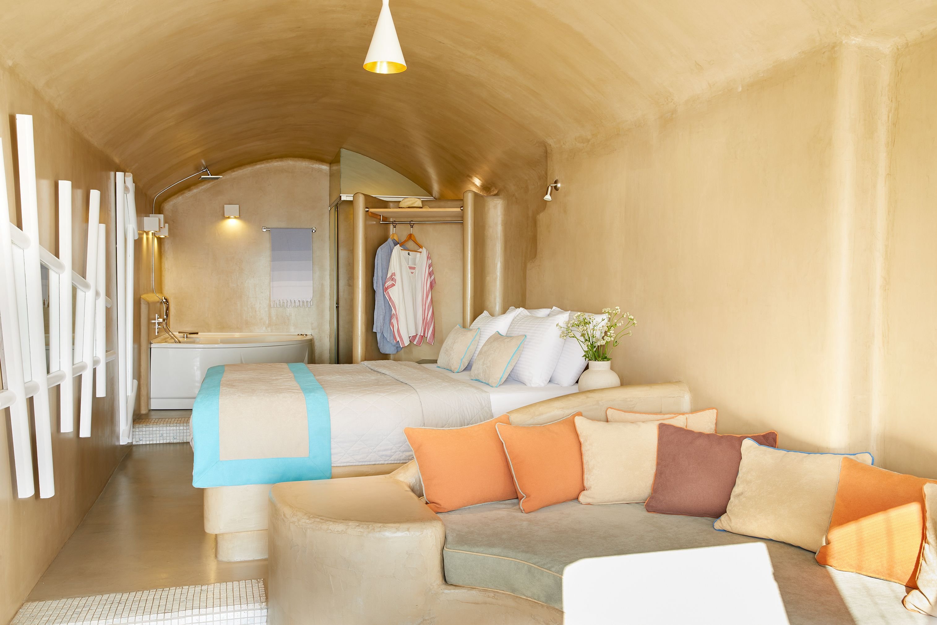 La Perla Villas and Suites by null
