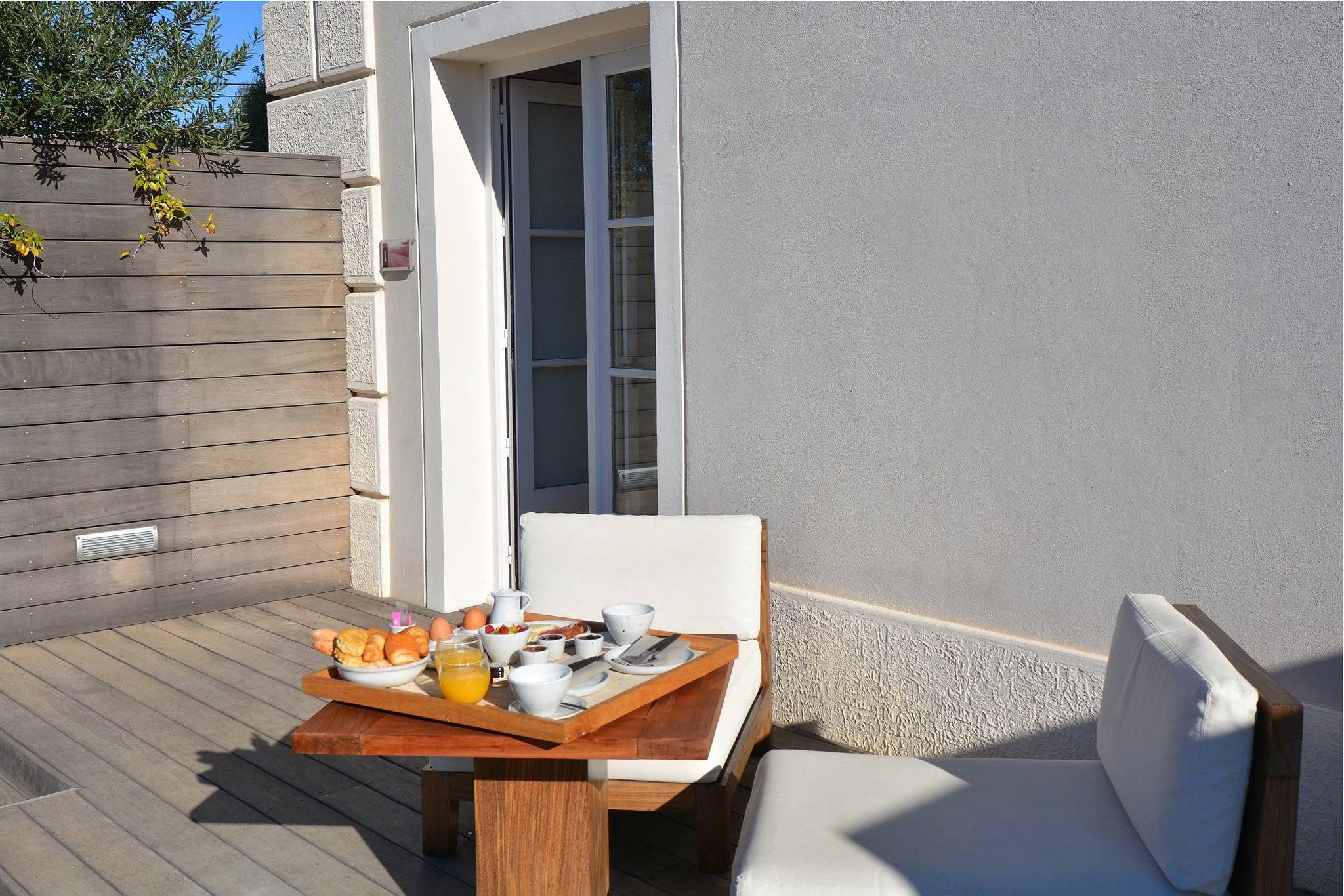 Aethos Corsica by null