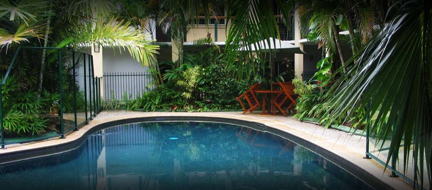 Bay Village Tropical Retreat by null