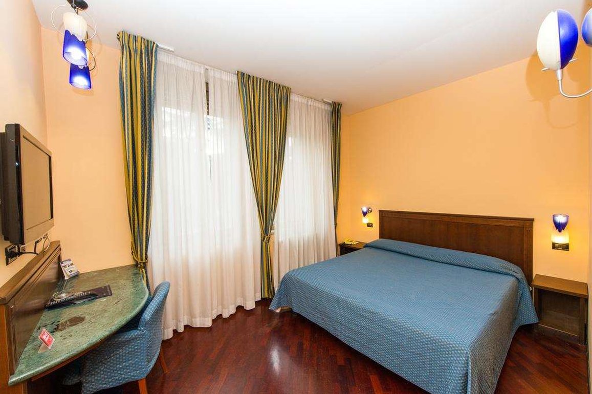 Millenium Palace by null