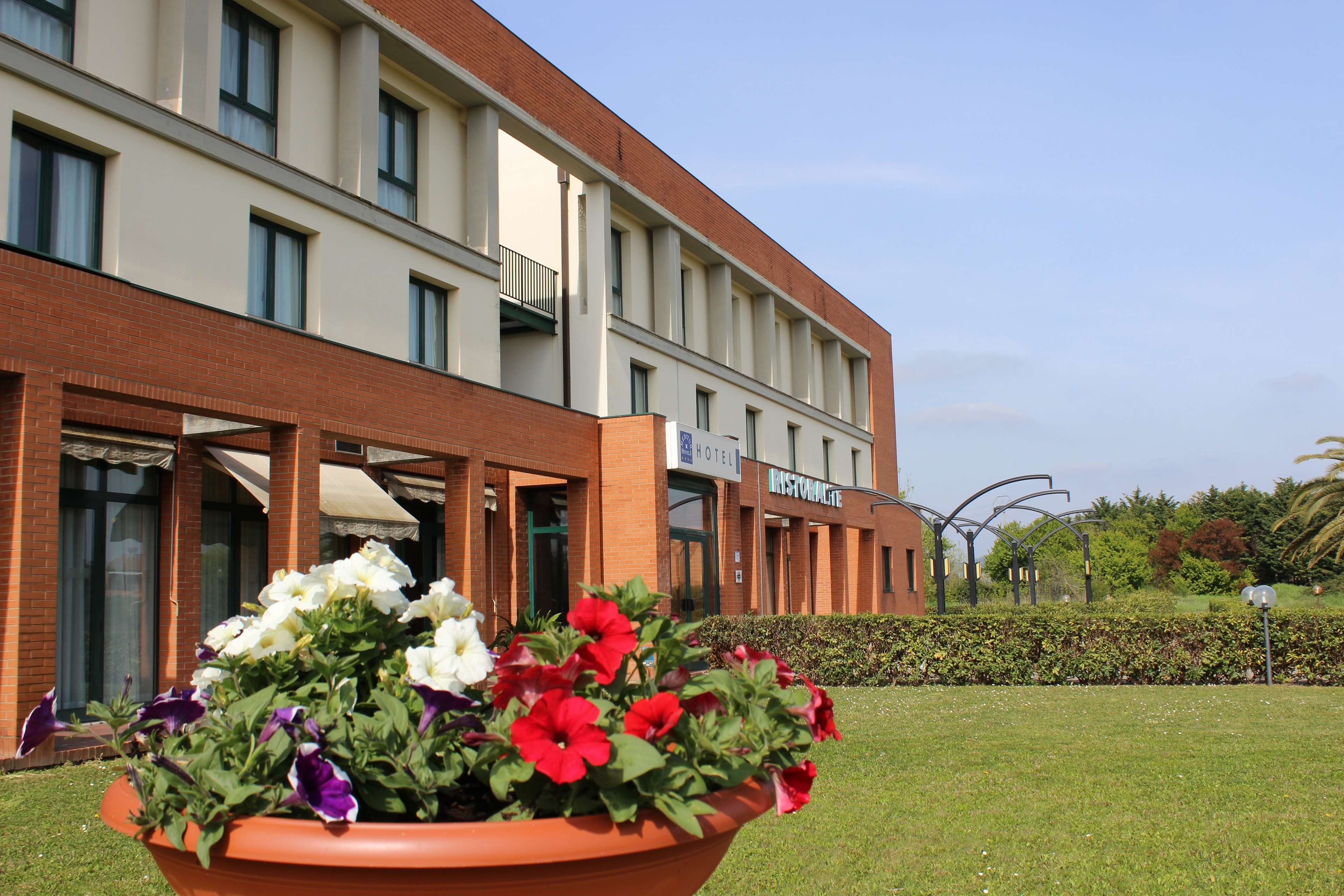 Meditur Hotel image