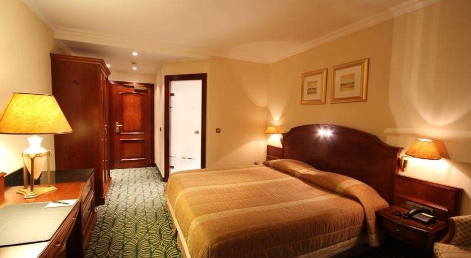 Alexander Hotel by null