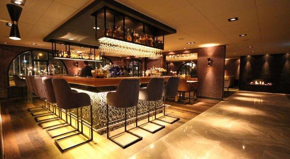 Alexander Hotel by null