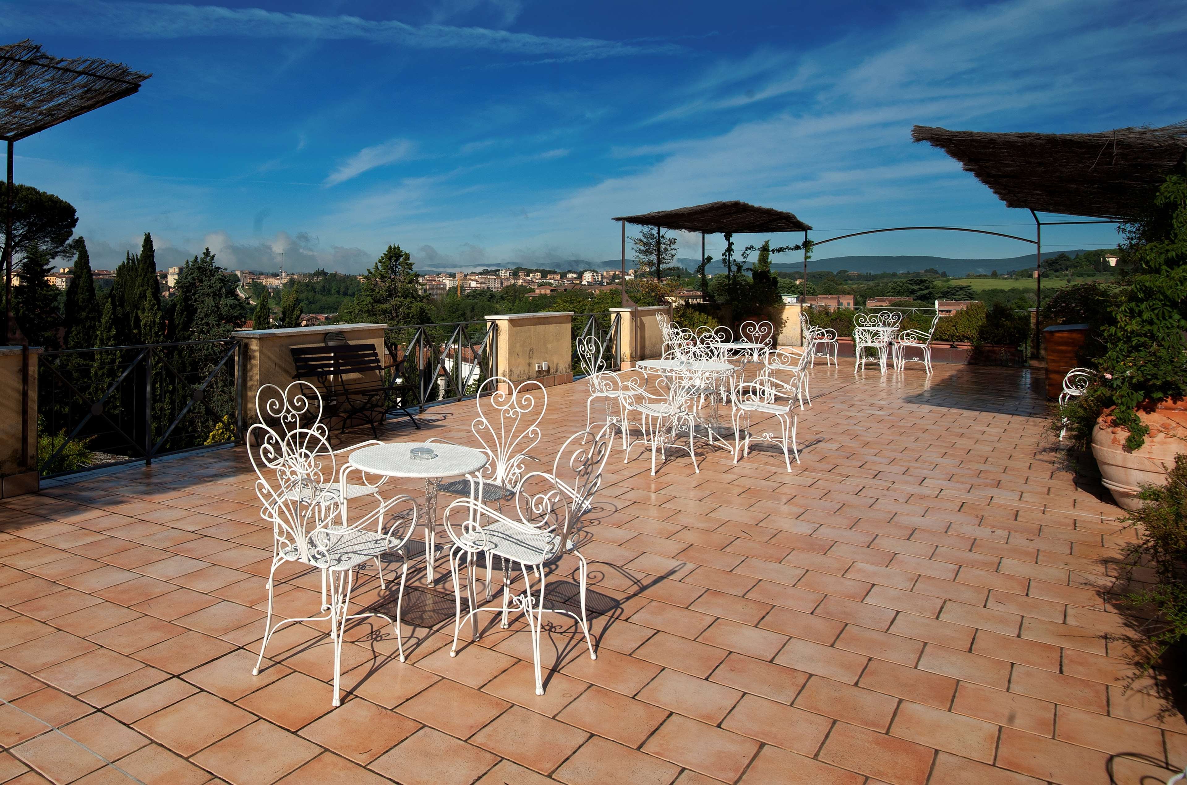 Villa Scacciapensieri by null