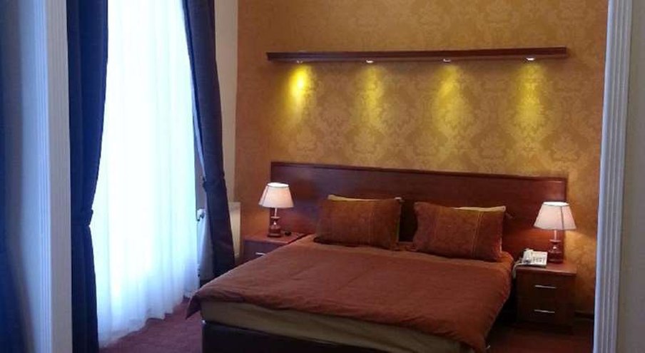 Azcot Hotel by null