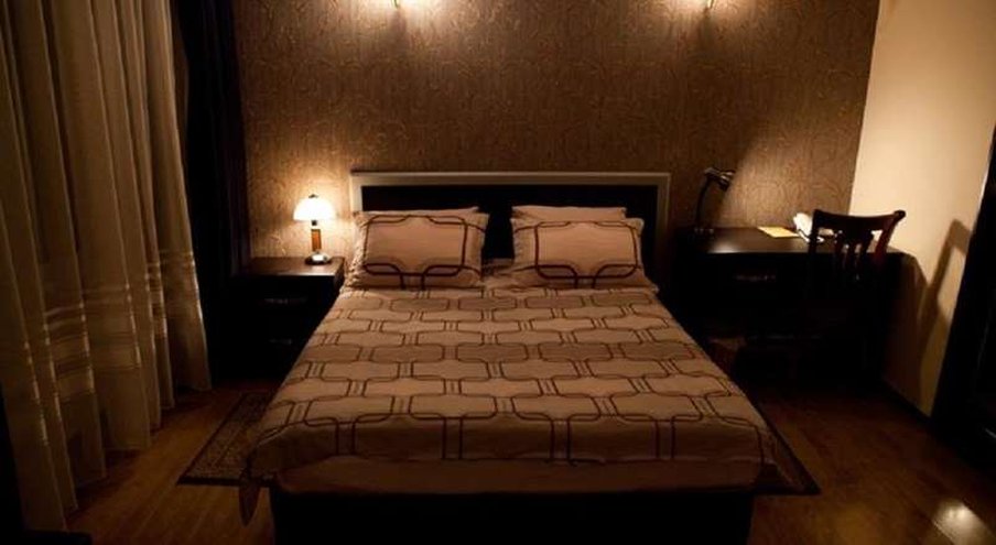 Azcot Hotel by null