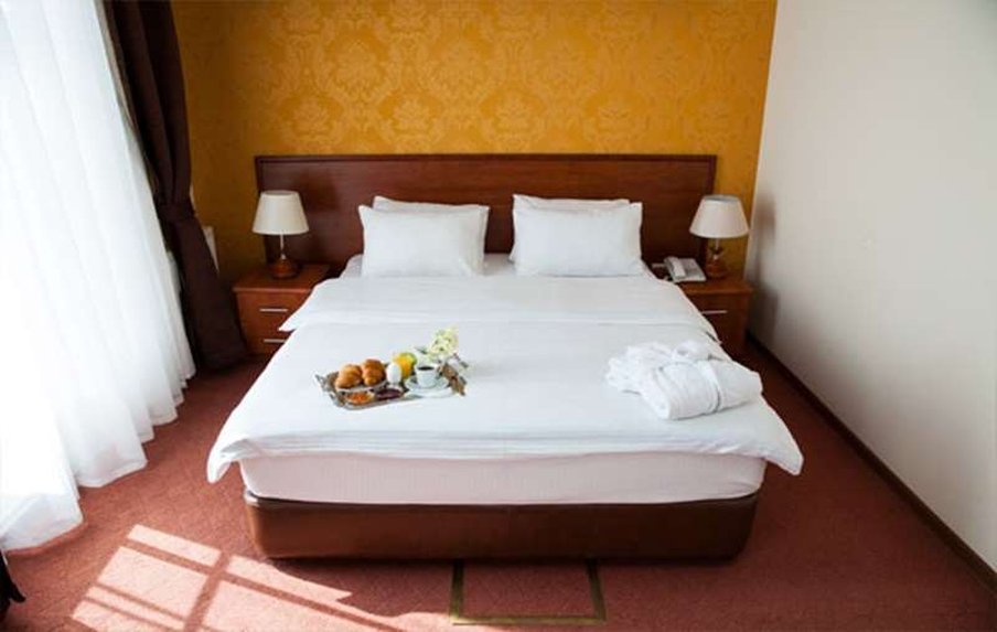 Azcot Hotel by null