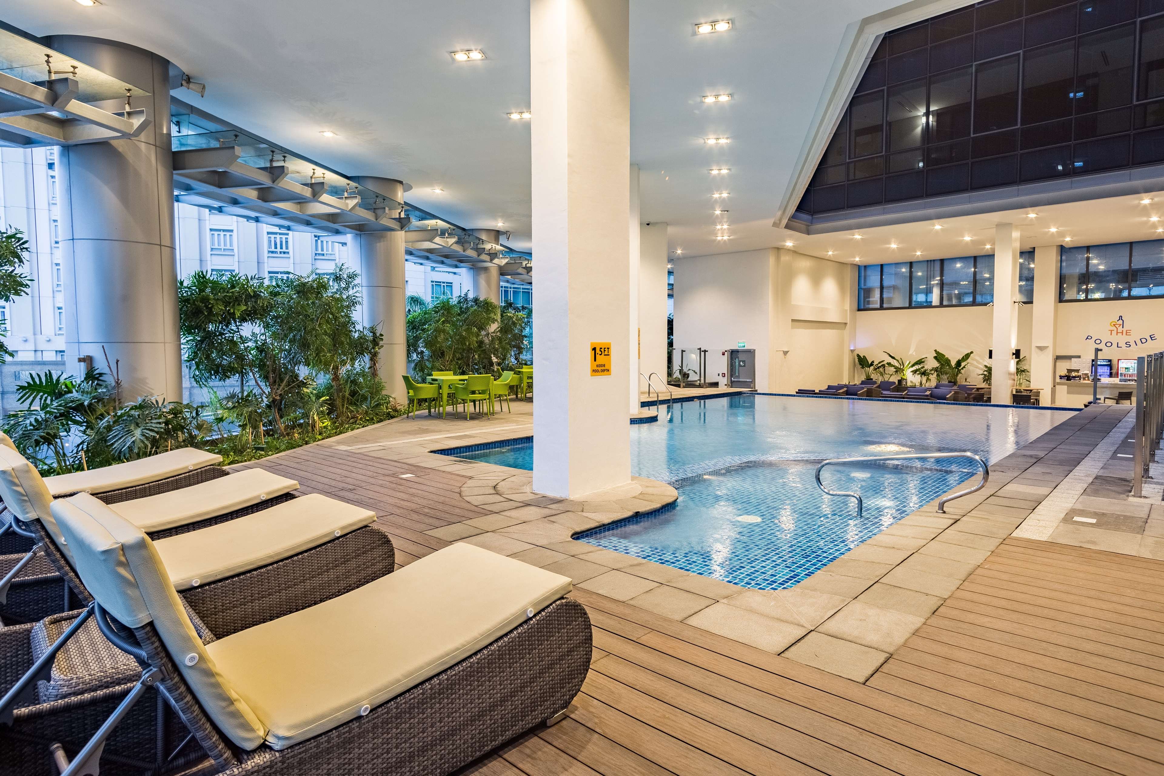 Savoy Hotel Manila by null