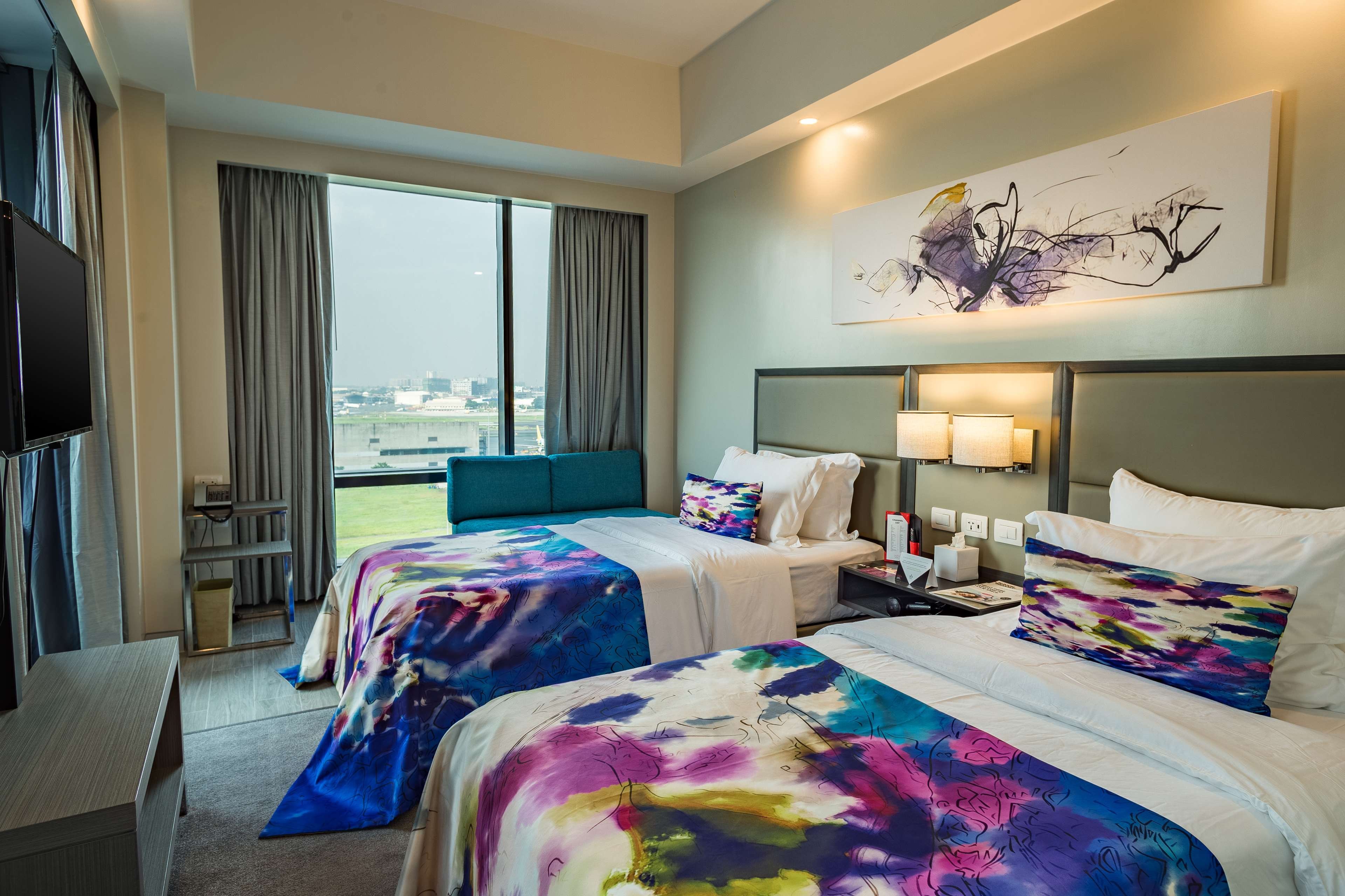Savoy Hotel Manila by null