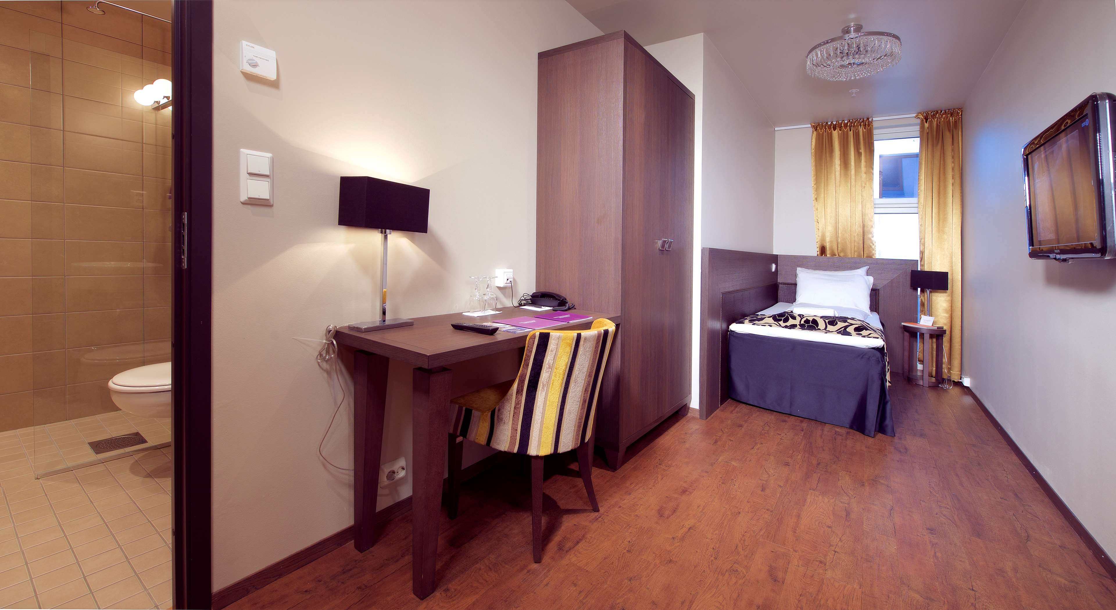 Banken Hotel by null