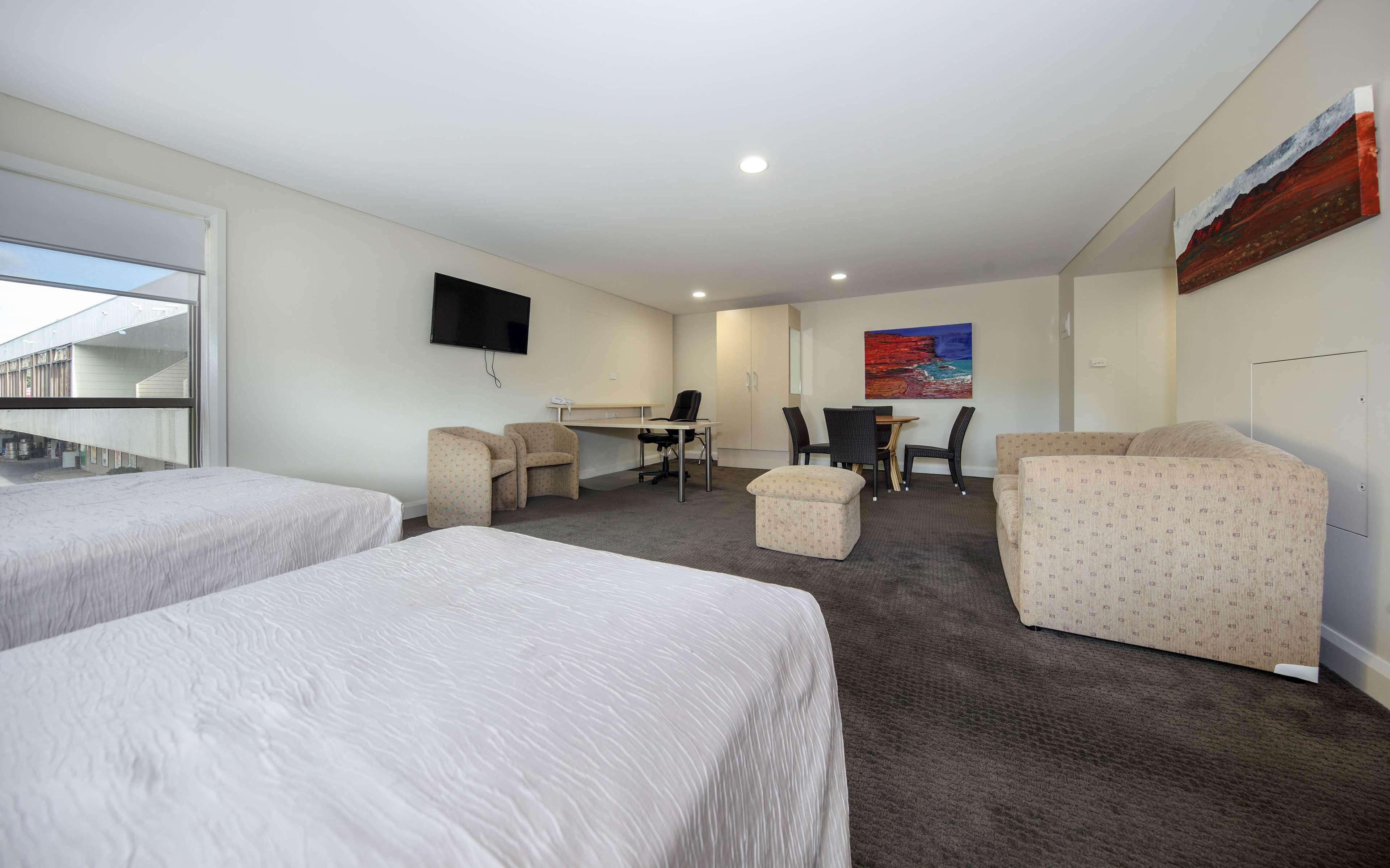 Belconnen Way Hotel & Serviced Apartments by null