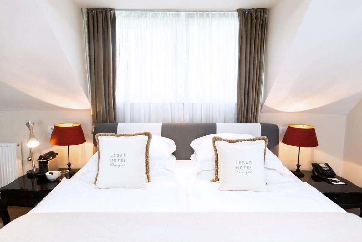 Lesar Hotel Angel by null