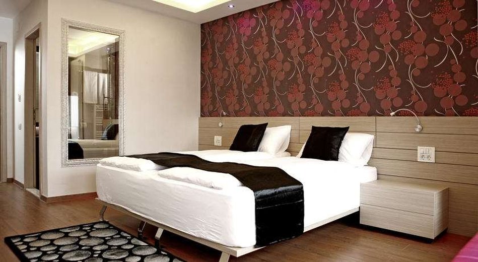 Z Executive Boutique by null