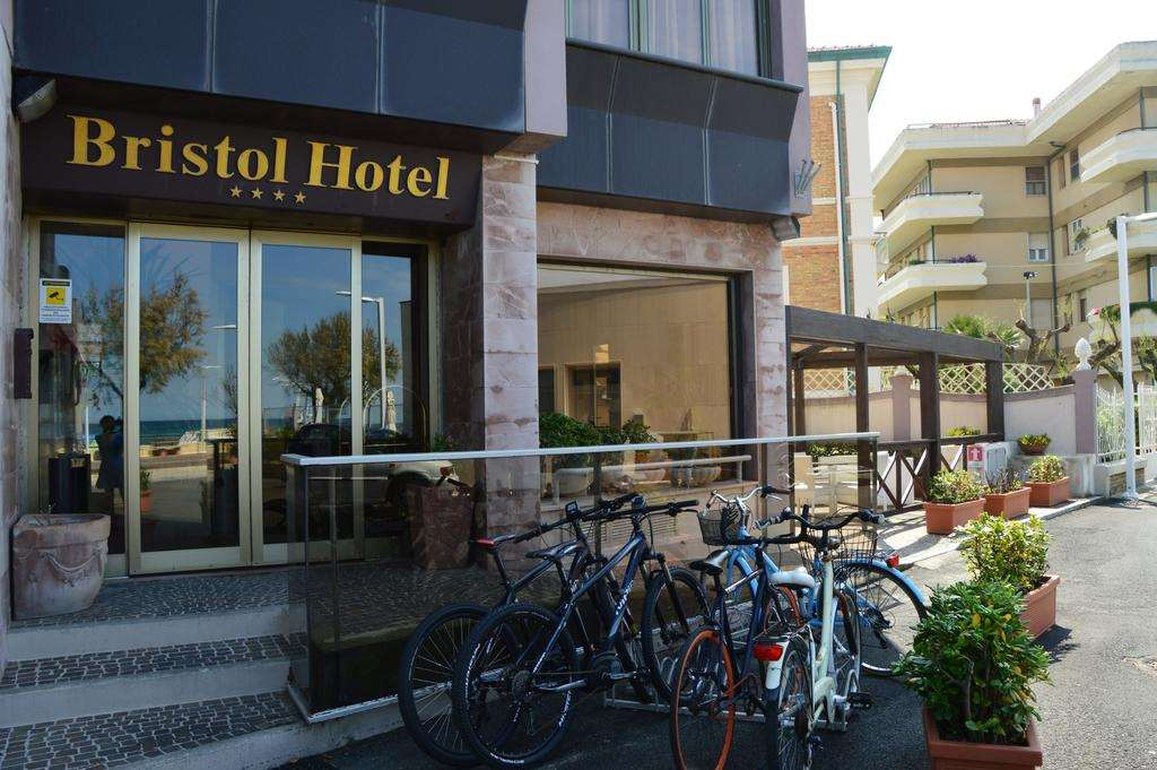 Hotel Bristol image