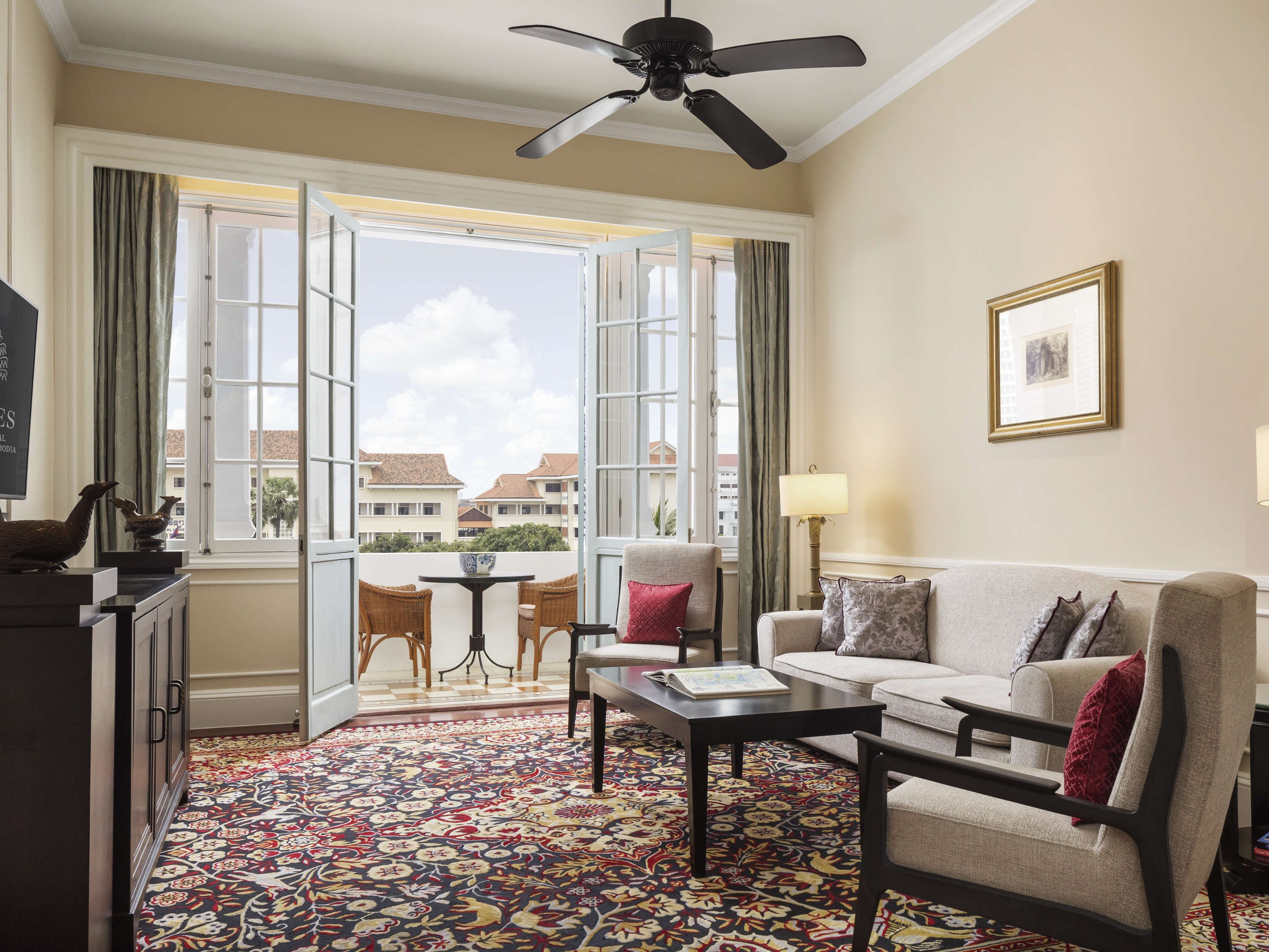 Raffles Hotel Le Royal by null