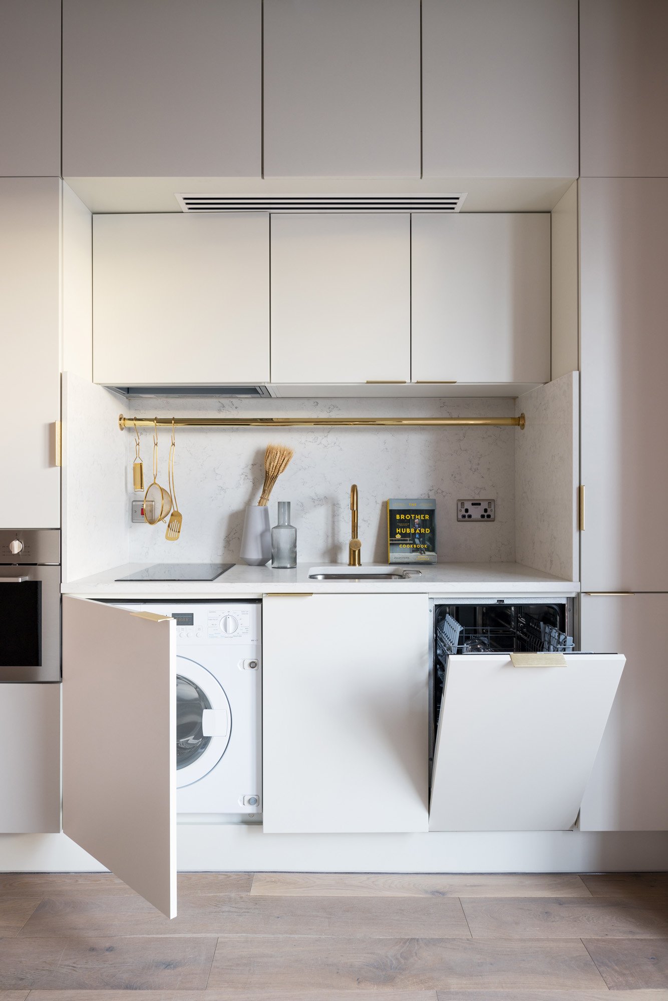 Zanzibar Locke, Ha'penny Bridge by null