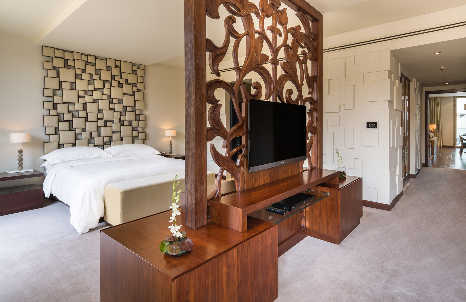 Mandarin Oriental Al Faisaliah, Riyadh ماندارين اورينتال الفيصلية، الرياض by null